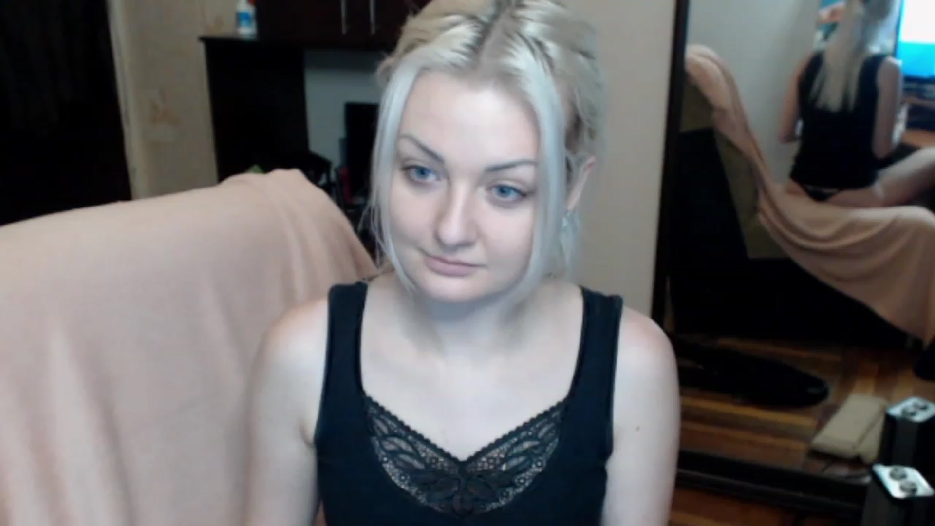 Gallery image thumbnail from BrightAlicia's myfreecams stream on, 12/04/2022, 20:26 image 19 of 20