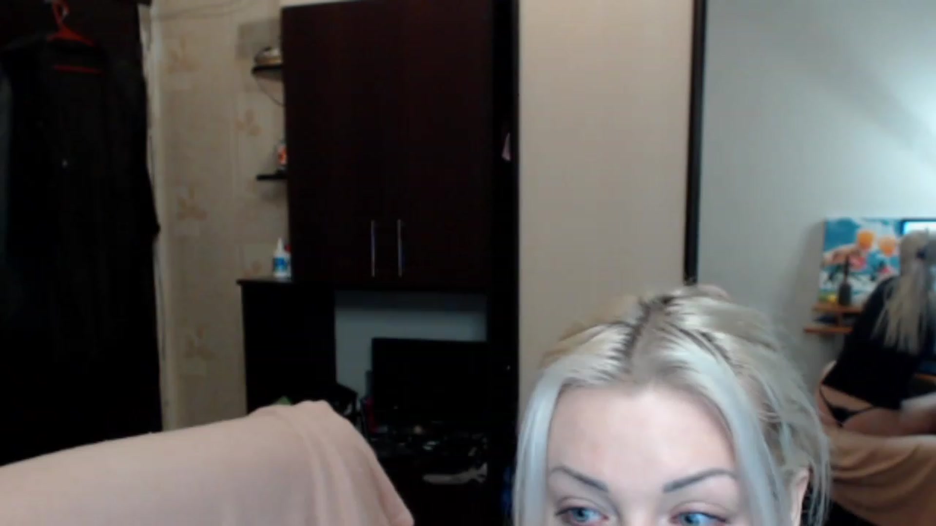 Gallery image thumbnail from BrightAlicia's myfreecams stream on, 12/04/2022, 20:26 image 14 of 20