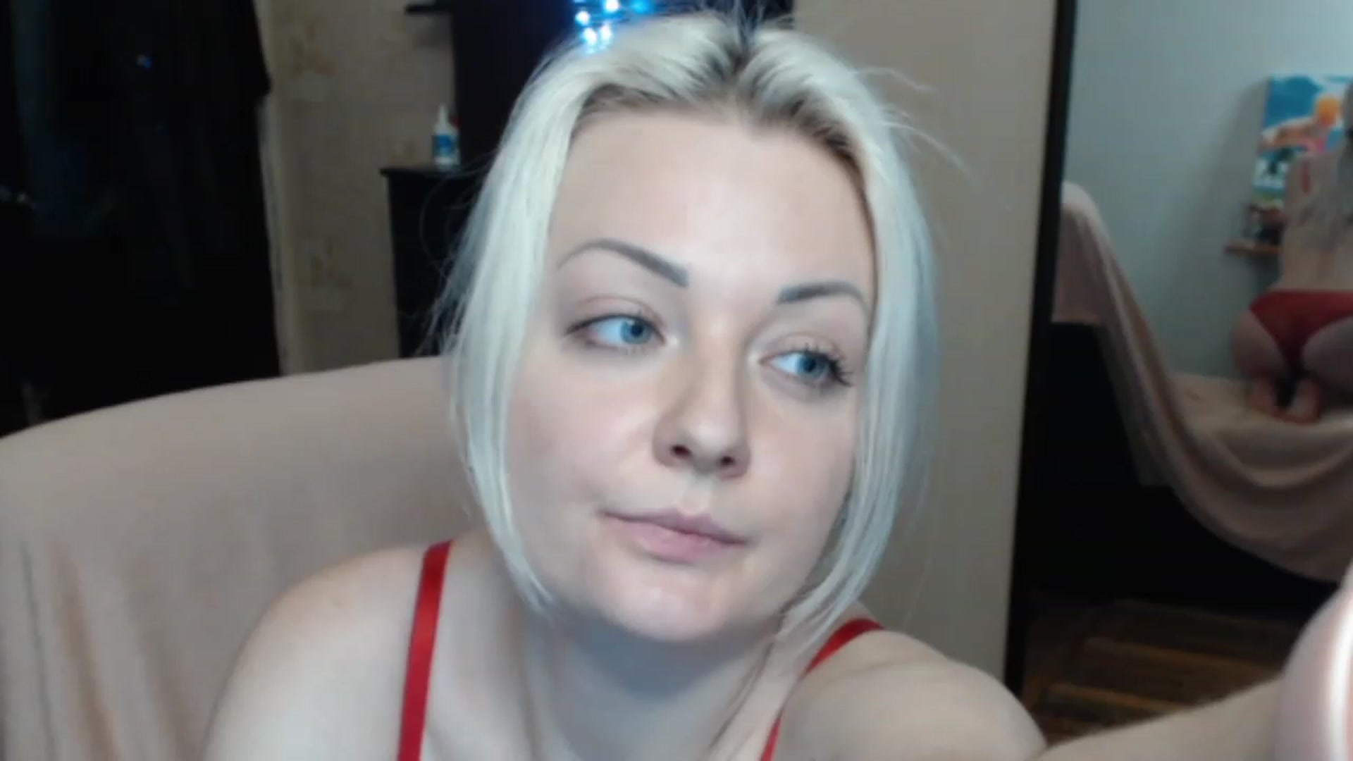 Gallery image thumbnail from BrightAlicia's myfreecams stream on, 12/07/2022, 22:04 image 14 of 20