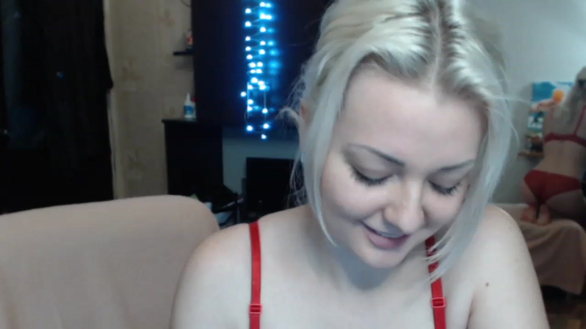 Gallery image thumbnail from BrightAlicia's myfreecams stream on, 12/07/2022, 22:04 image 9 of 20