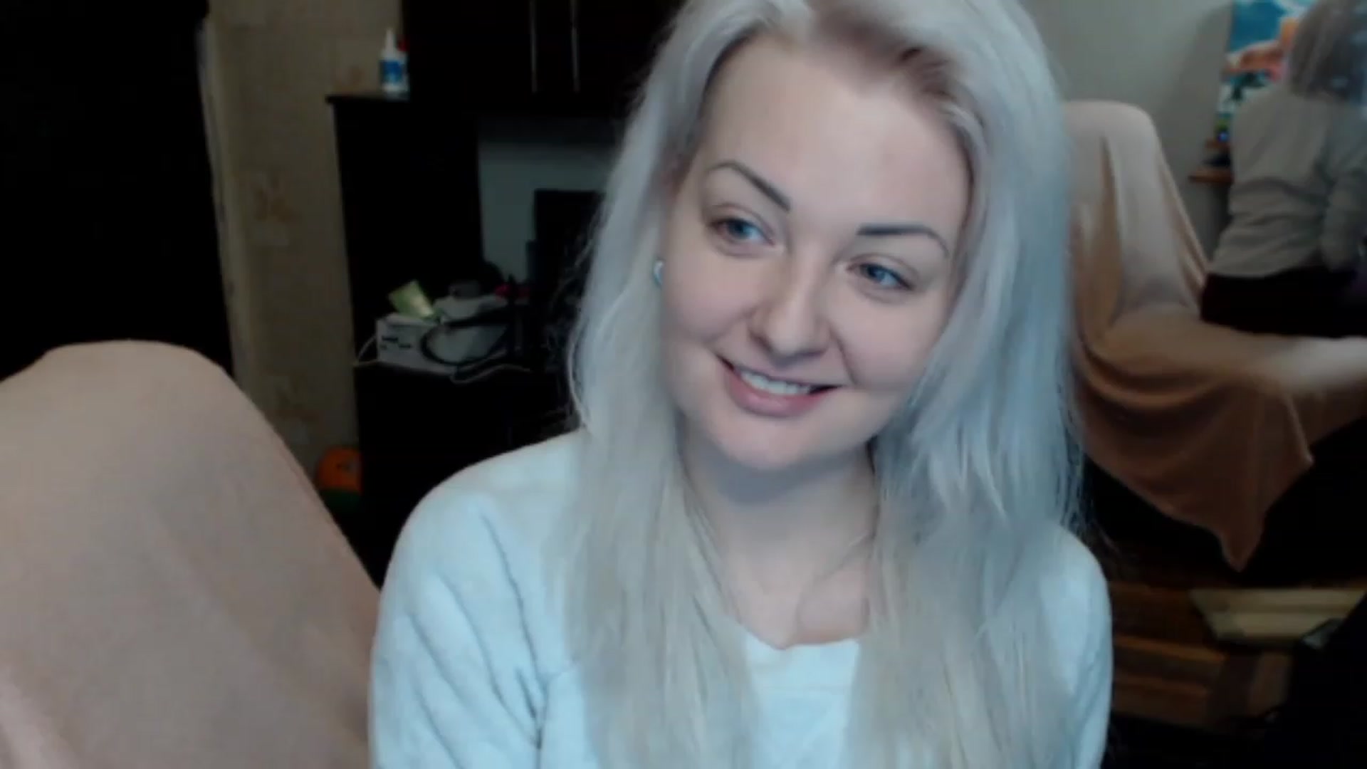 Gallery image thumbnail from BrightAlicia's myfreecams stream on, 12/09/2022, 15:38 image 7 of 20