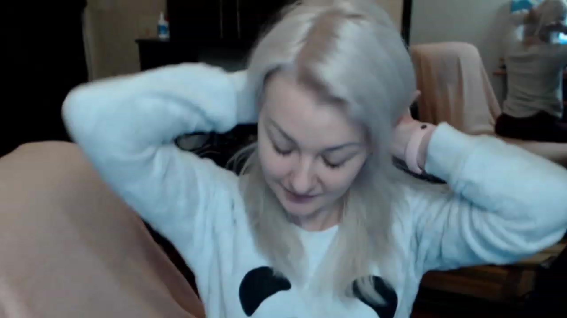 Gallery image thumbnail from BrightAlicia's myfreecams stream on, 12/09/2022, 15:38 image 10 of 20