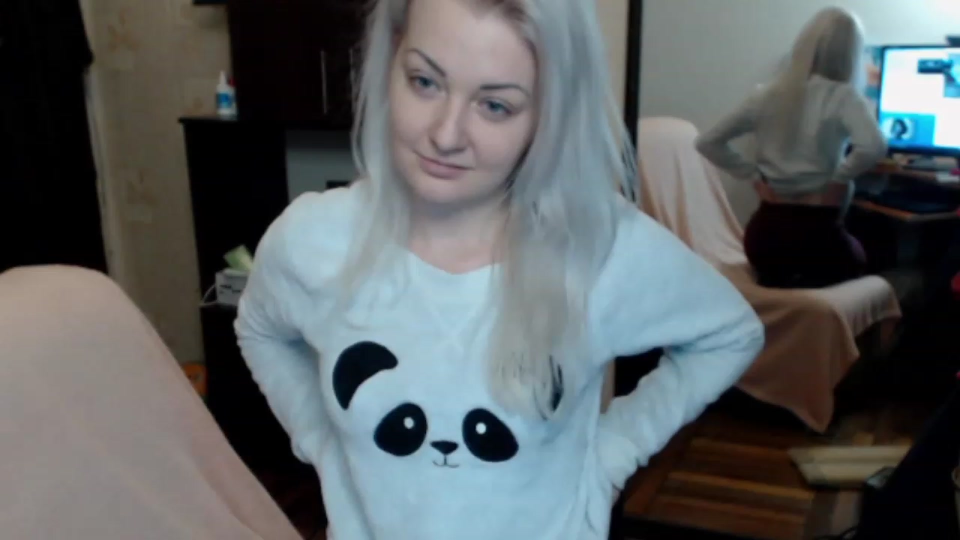 Gallery image thumbnail from BrightAlicia's myfreecams stream on, 12/09/2022, 17:22 image 2 of 20