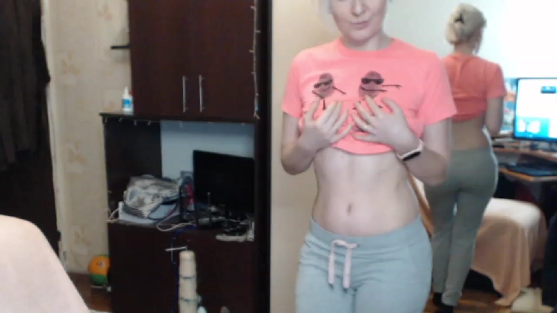 Gallery image thumbnail from BrightAlicia's myfreecams stream on, 12/15/2022, 18:54 image 5 of 20