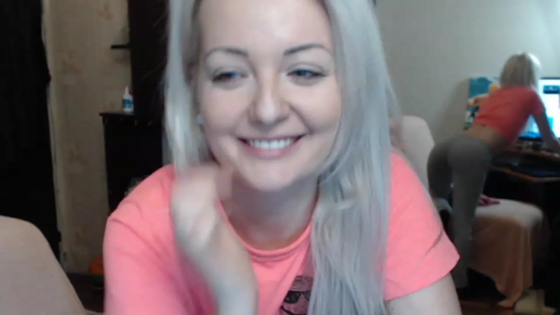 Gallery image thumbnail from BrightAlicia's myfreecams stream on, 12/15/2022, 18:54 image 3 of 20