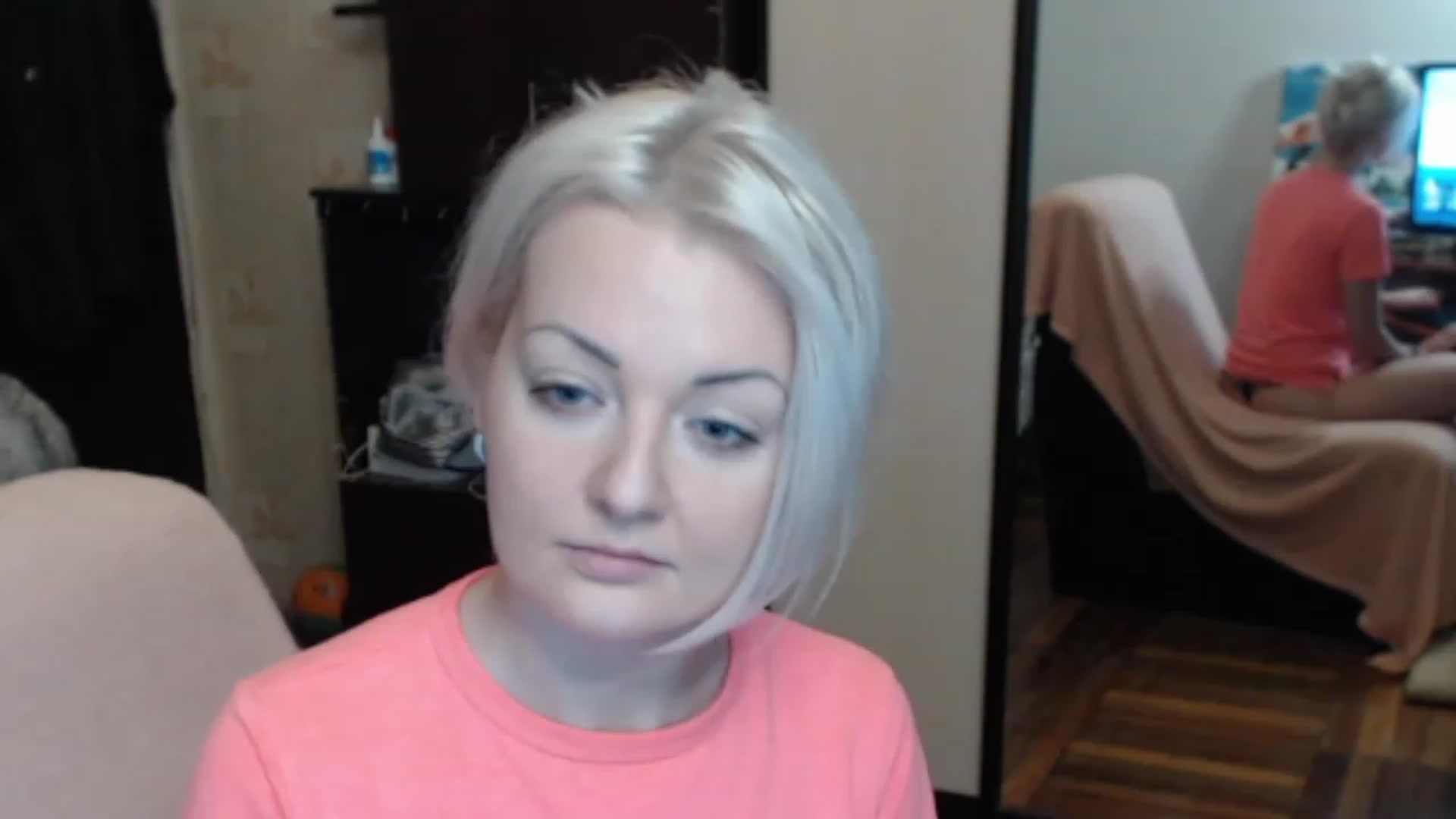 Gallery image thumbnail from BrightAlicia's myfreecams stream on, 12/15/2022, 18:54 image 12 of 20