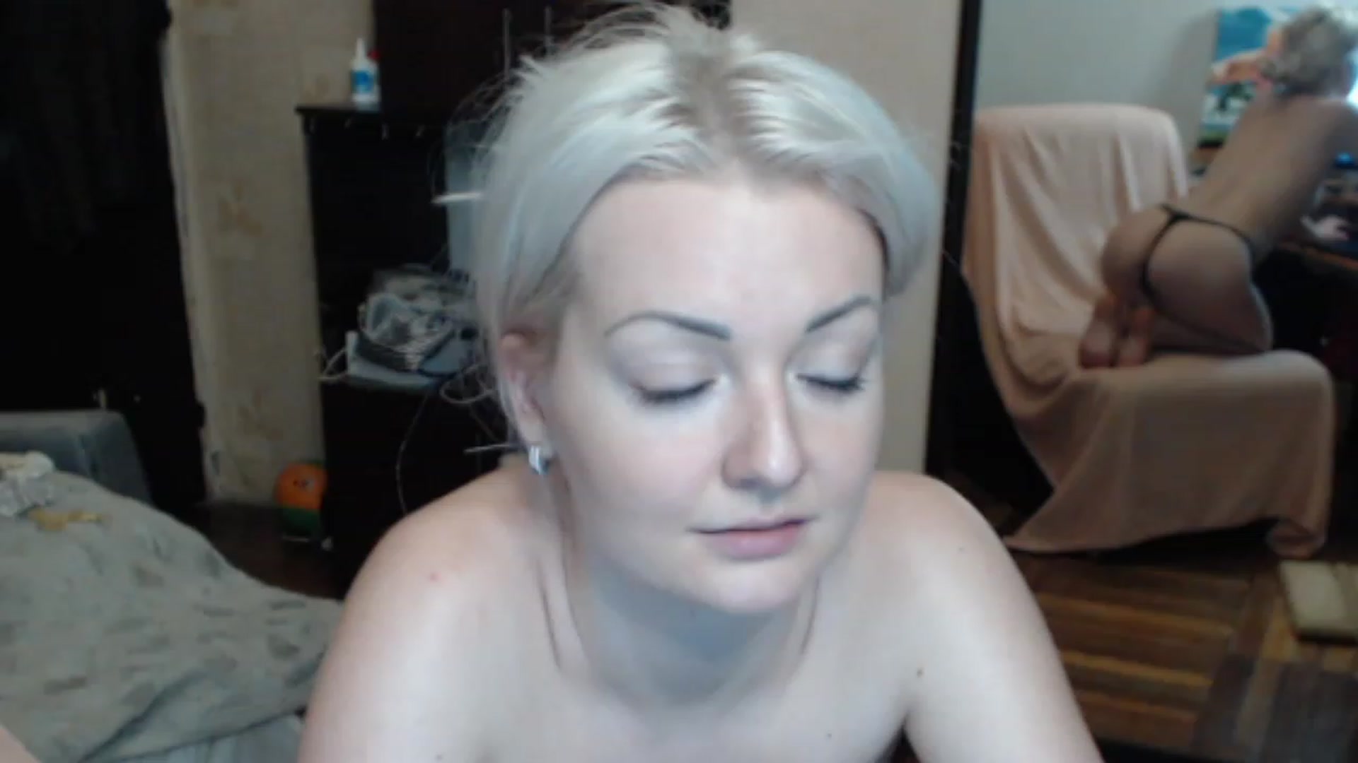Gallery image thumbnail from BrightAlicia's myfreecams stream on, 12/15/2022, 19:29 image 11 of 20