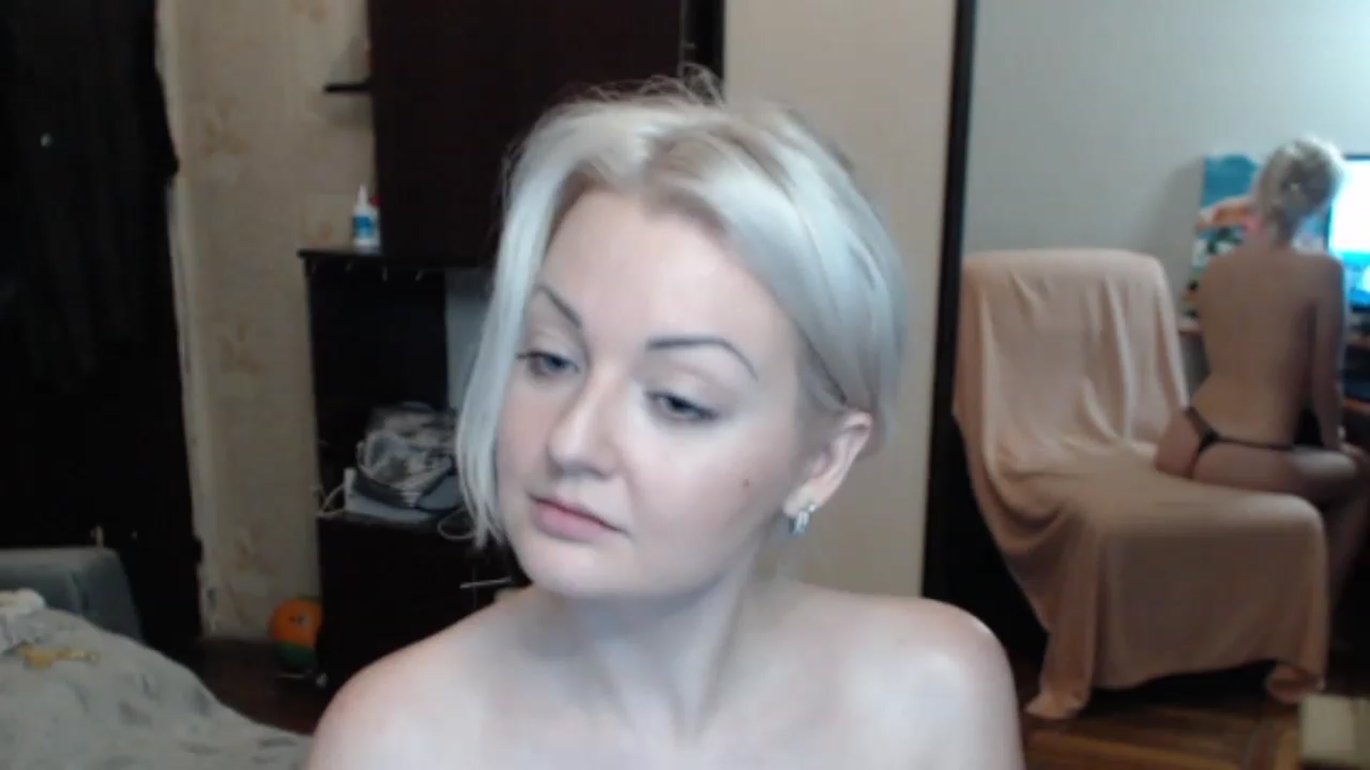Gallery image thumbnail from BrightAlicia's myfreecams stream on, 12/15/2022, 19:29 image 2 of 20