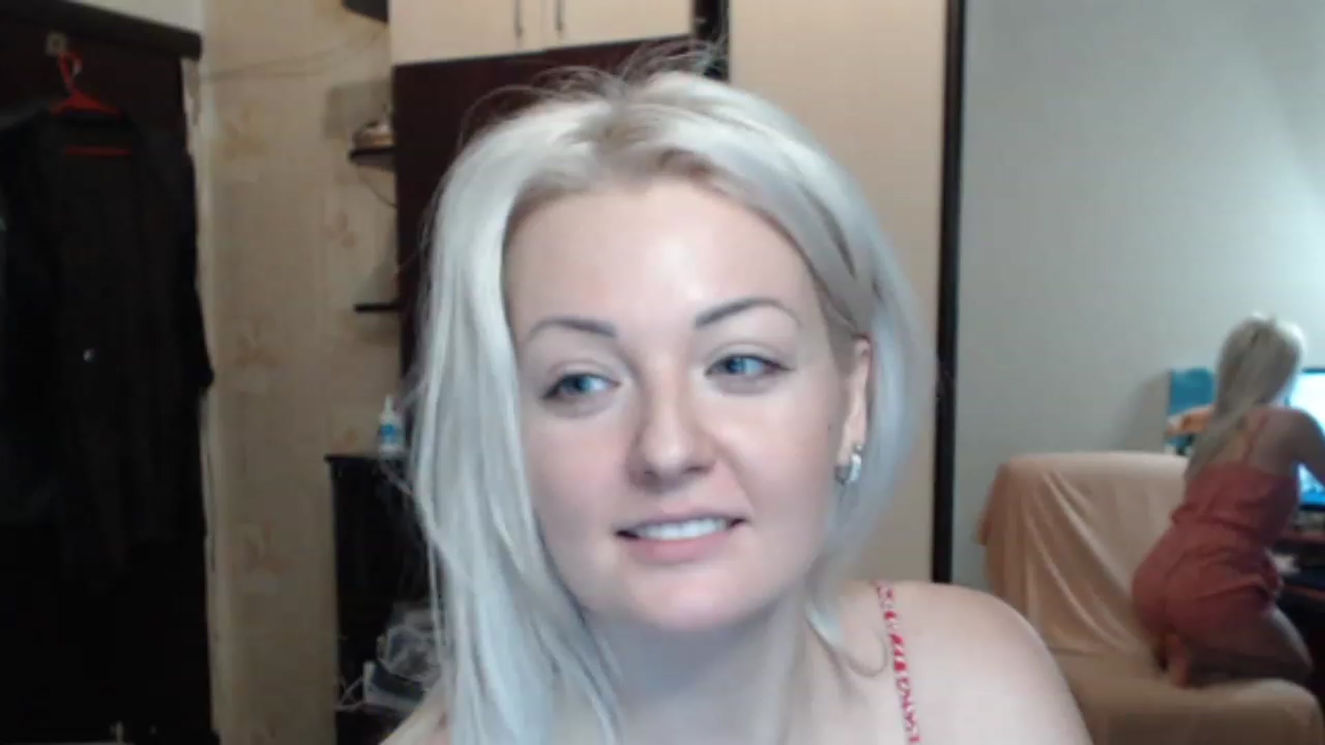 Gallery image thumbnail from BrightAlicia's myfreecams stream on, 12/15/2022, 20:24 image 10 of 20