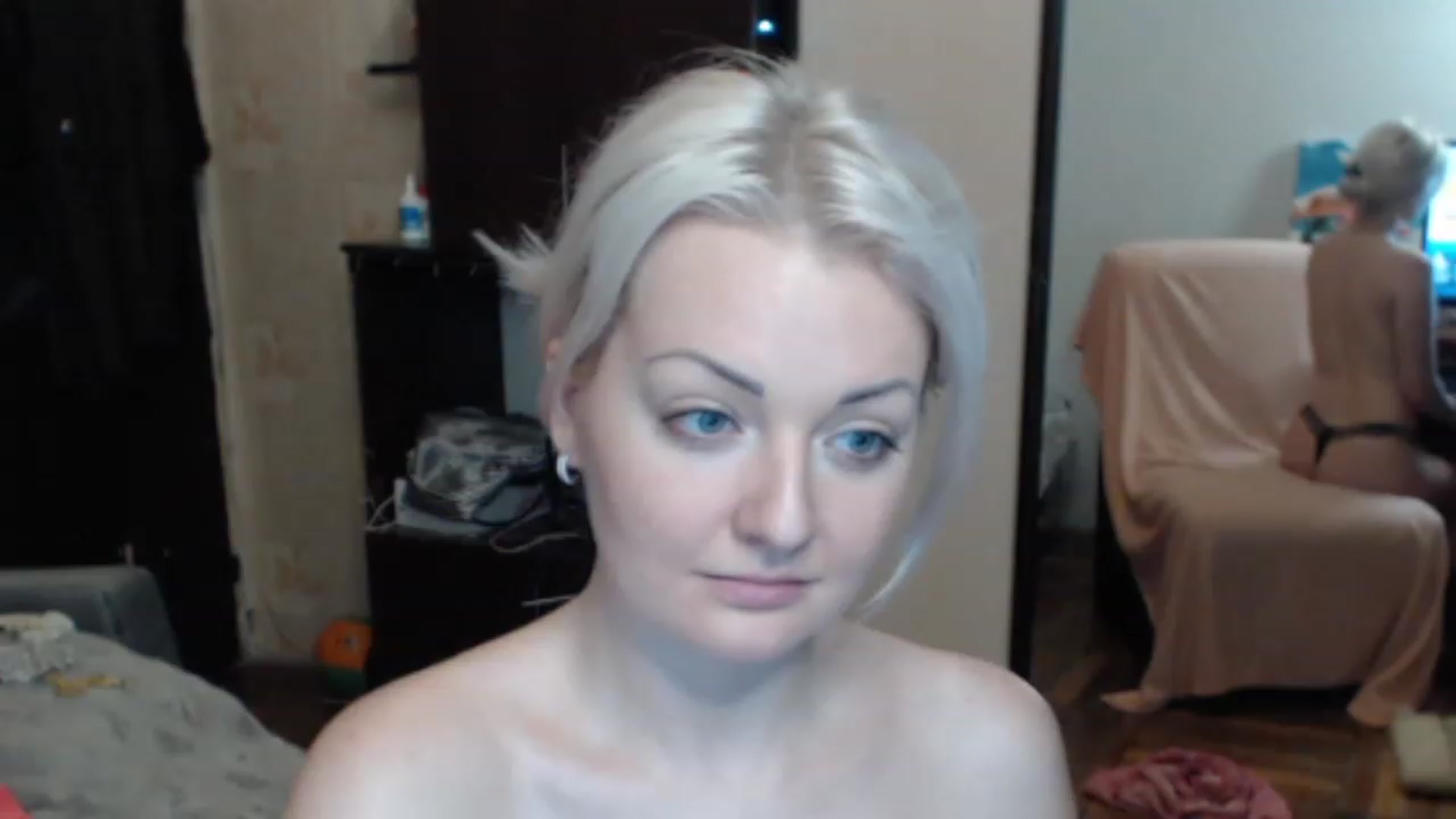 Gallery image thumbnail from BrightAlicia's myfreecams stream on, 12/15/2022, 20:24 image 3 of 20