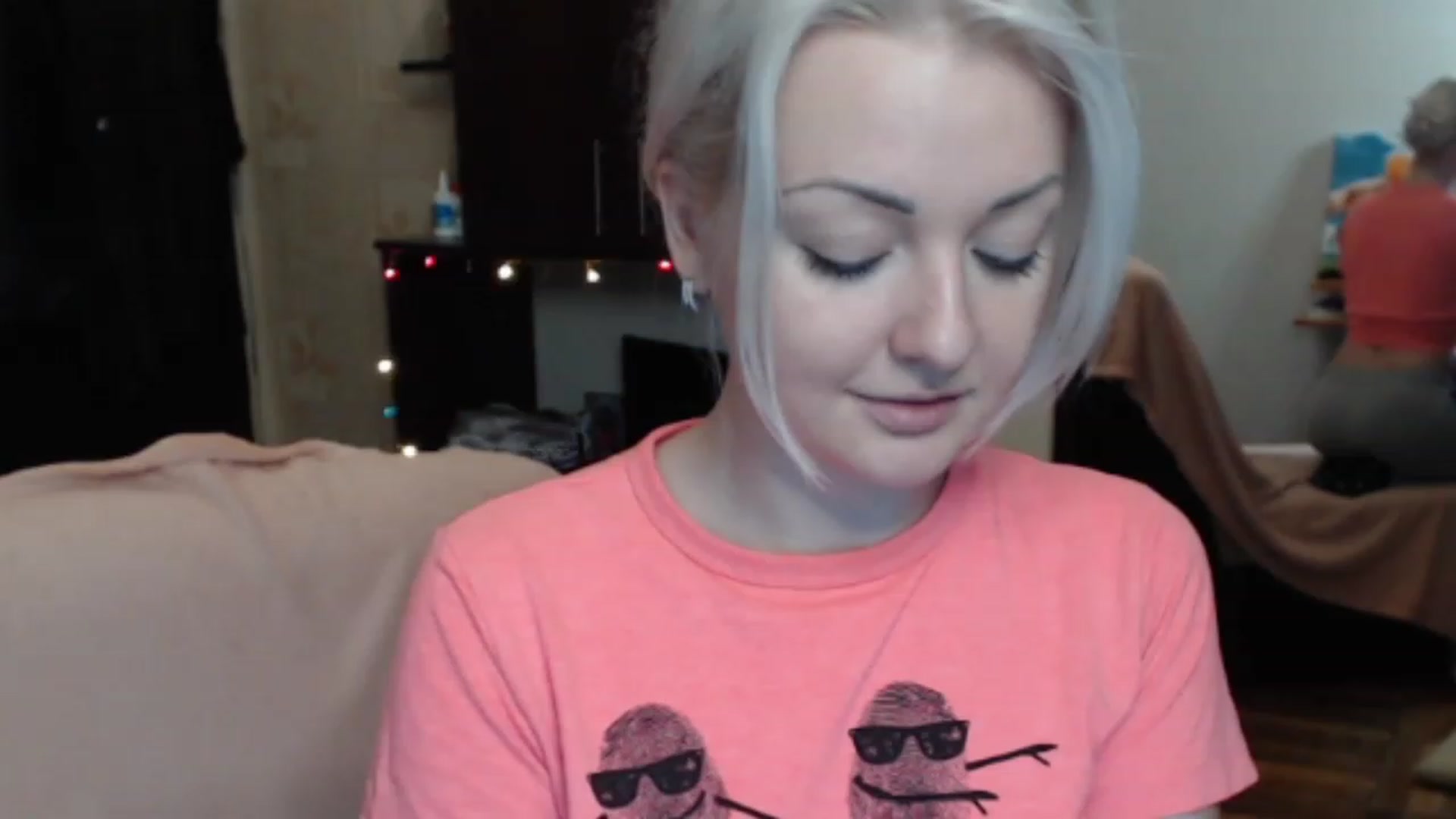 Gallery image thumbnail from BrightAlicia's myfreecams stream on, 12/15/2022, 21:39 image 10 of 20