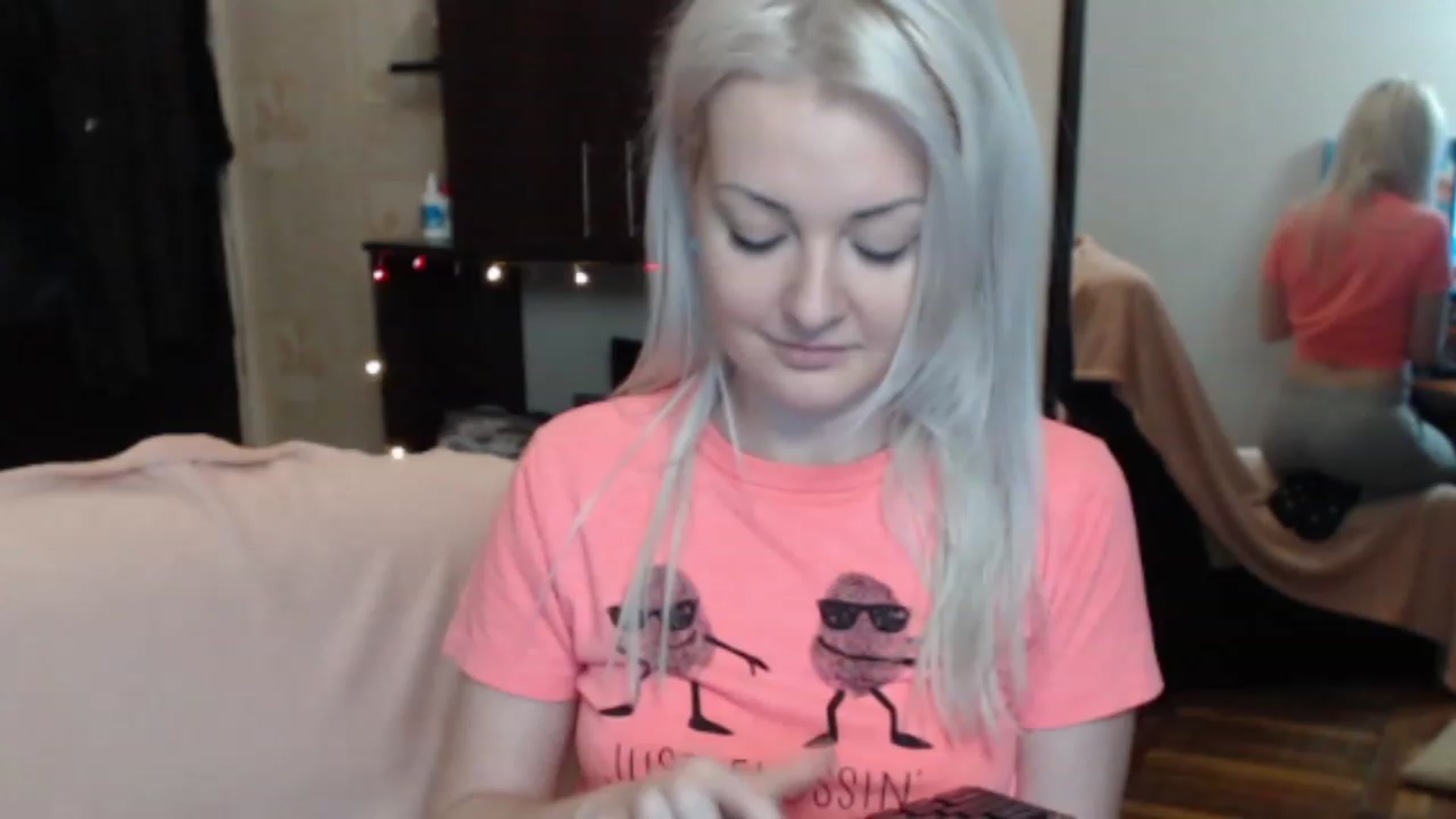 Gallery image thumbnail from BrightAlicia's myfreecams stream on, 12/15/2022, 21:39 image 6 of 20