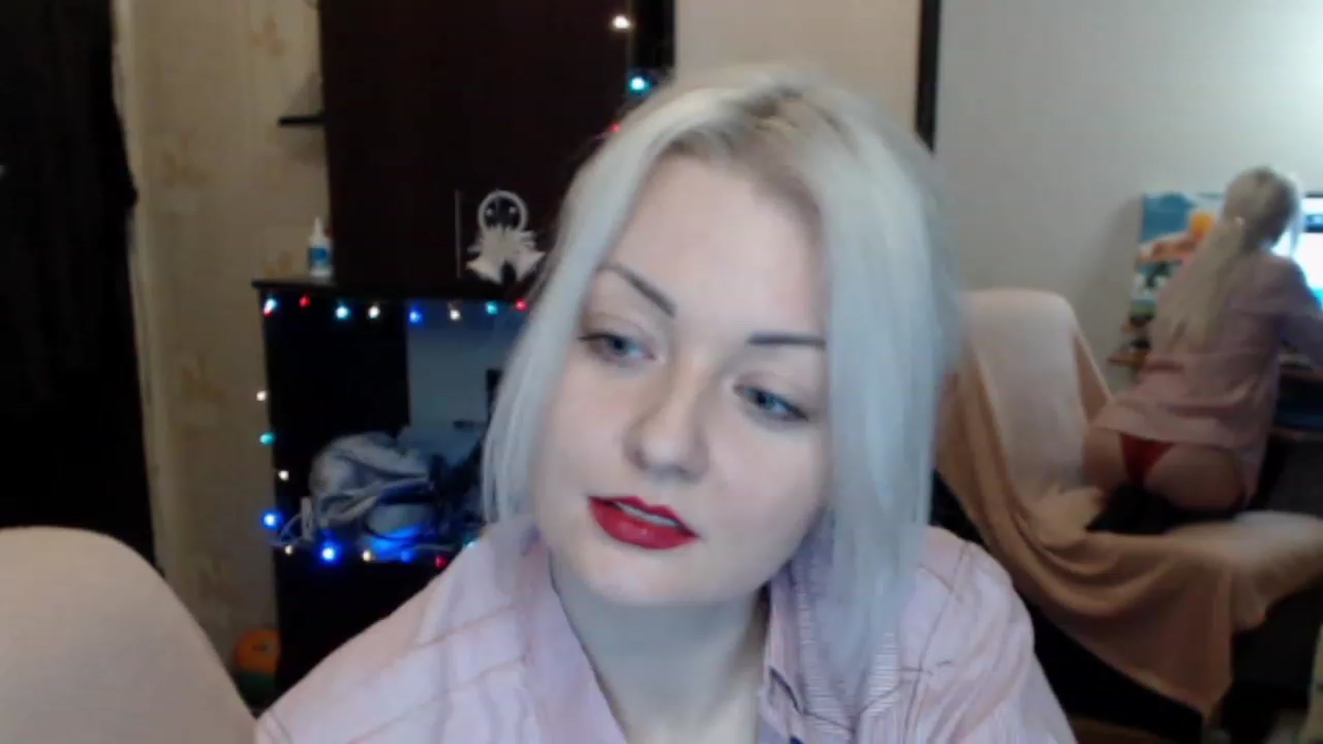 Gallery image thumbnail from BrightAlicia's myfreecams stream on, 12/21/2022, 18:17 image 5 of 20