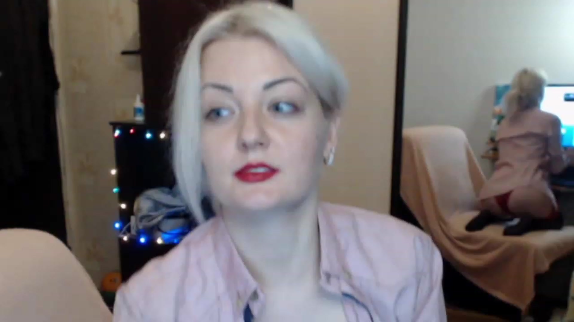 Gallery image thumbnail from BrightAlicia's myfreecams stream on, 12/21/2022, 18:17 image 3 of 20