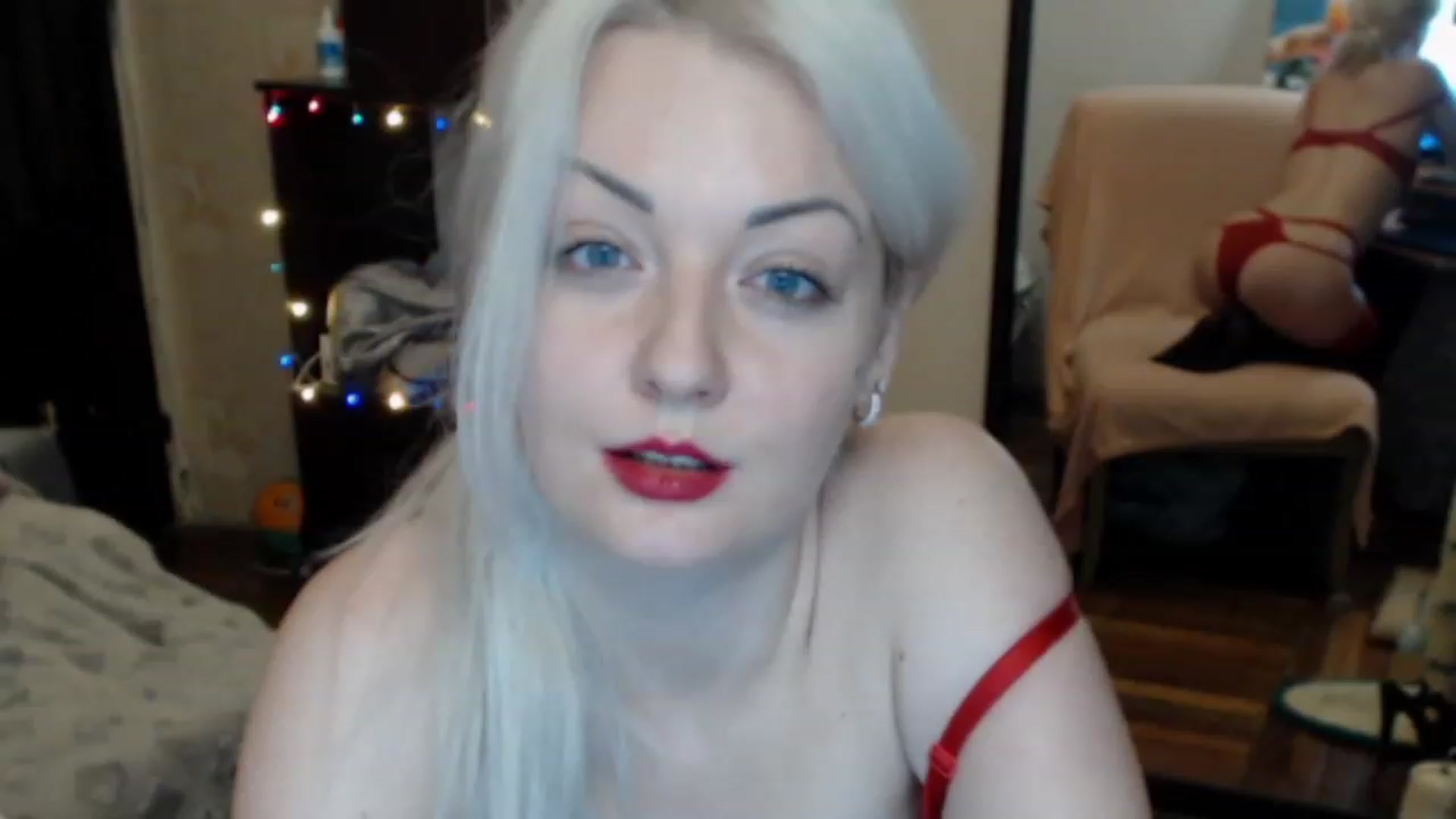 Gallery image thumbnail from BrightAlicia's myfreecams stream on, 12/21/2022, 18:33 image 2 of 20
