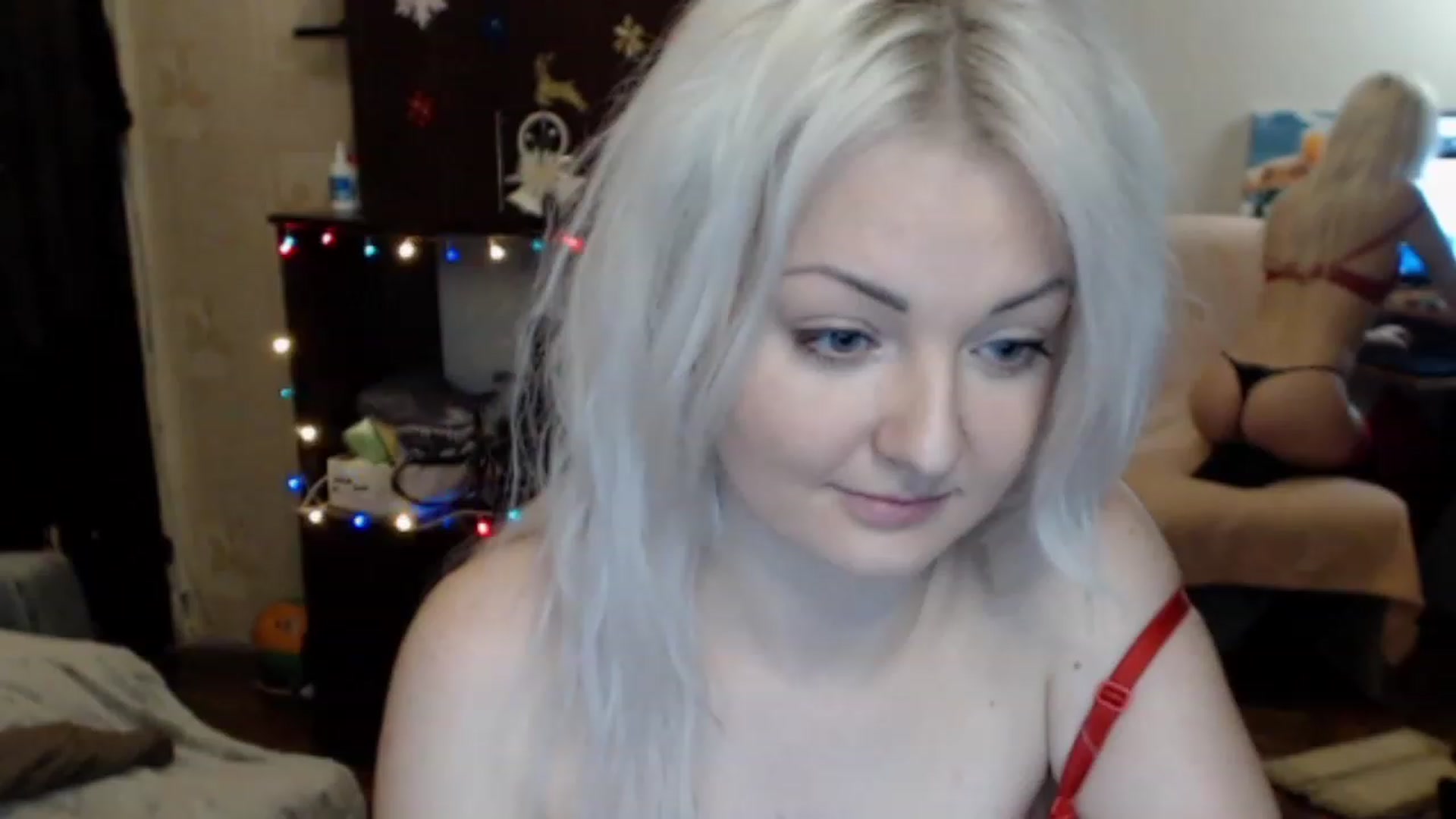 Gallery image thumbnail from BrightAlicia's myfreecams stream on, 12/24/2022, 18:25 image 7 of 20