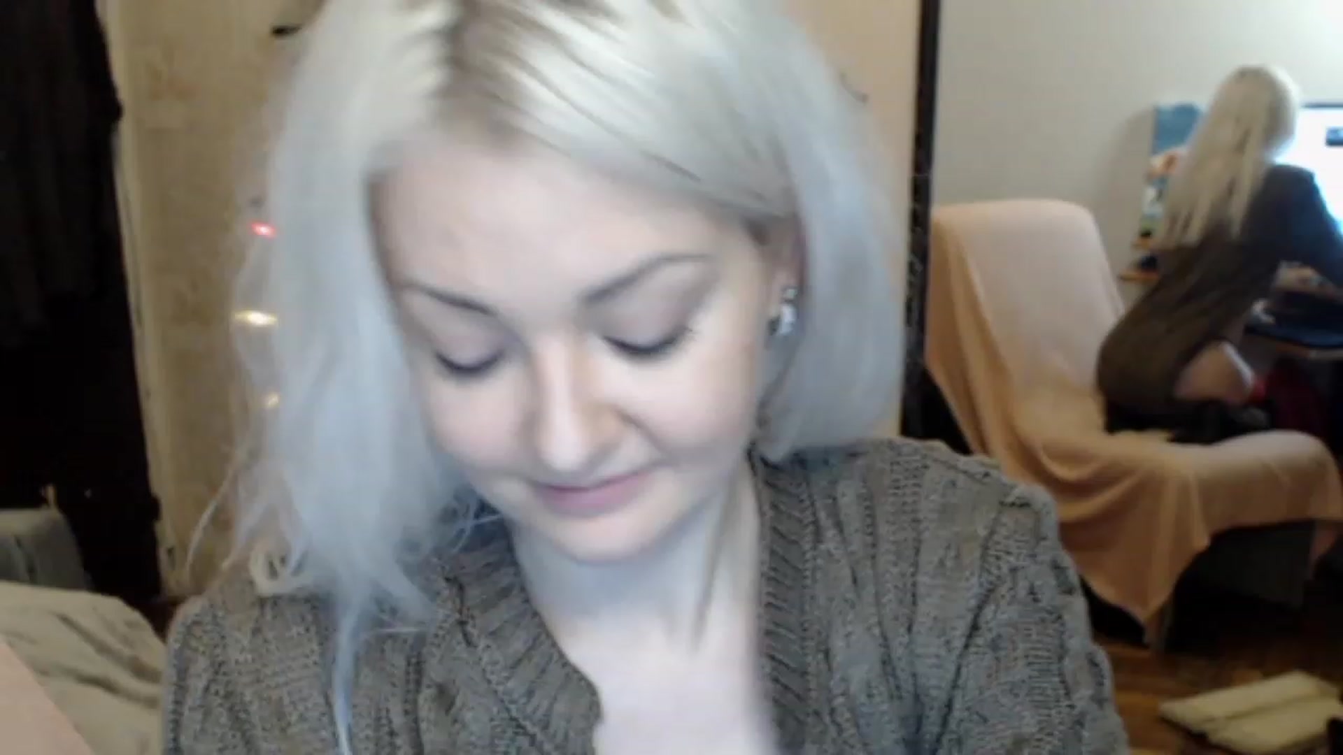 Gallery image thumbnail from BrightAlicia's myfreecams stream on, 12/24/2022, 18:25 image 5 of 20