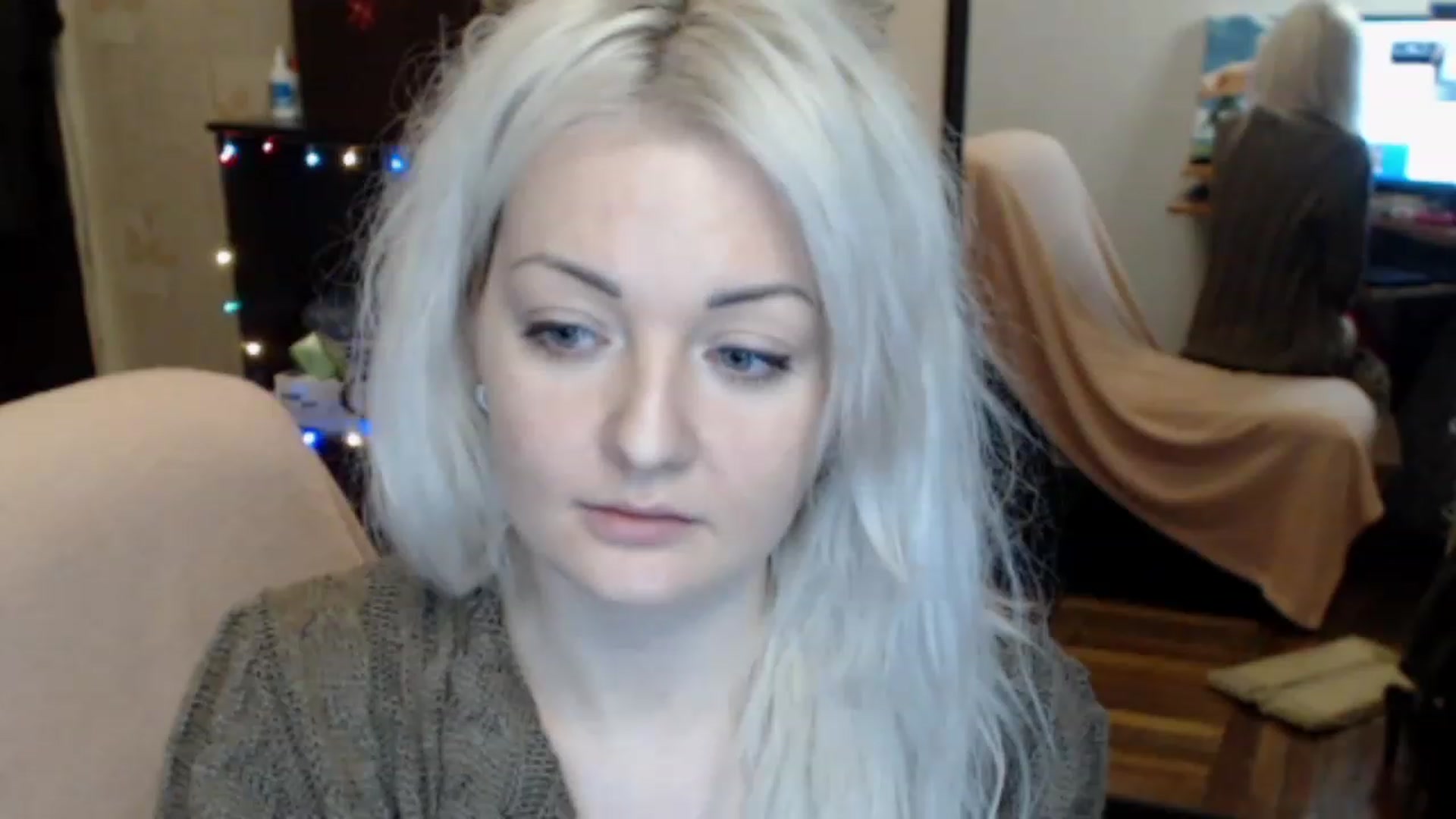 Gallery image thumbnail from BrightAlicia's myfreecams stream on, 12/24/2022, 18:25 image 18 of 20