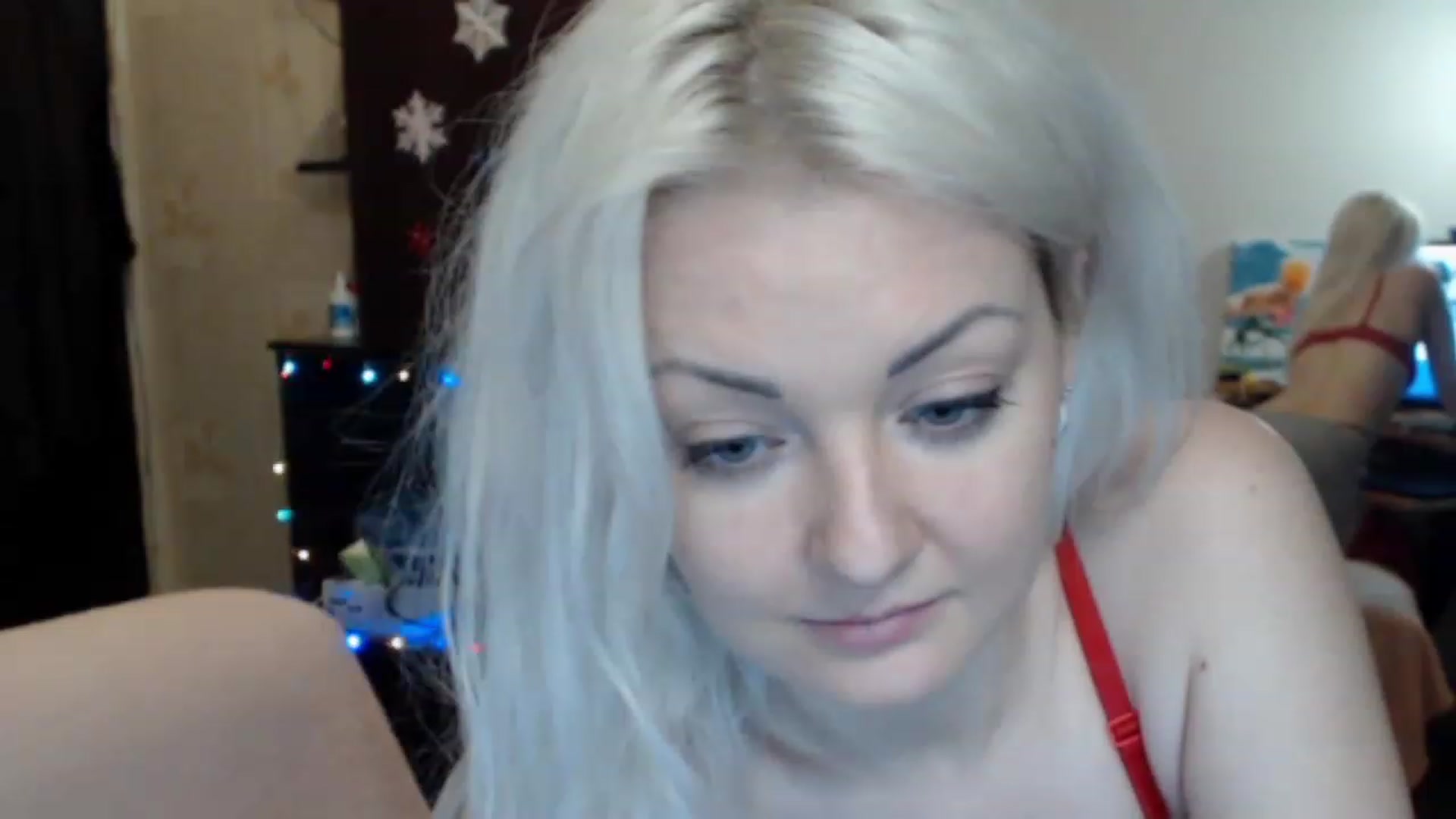 Gallery image thumbnail from BrightAlicia's myfreecams stream on, 12/24/2022, 20:22 image 6 of 20