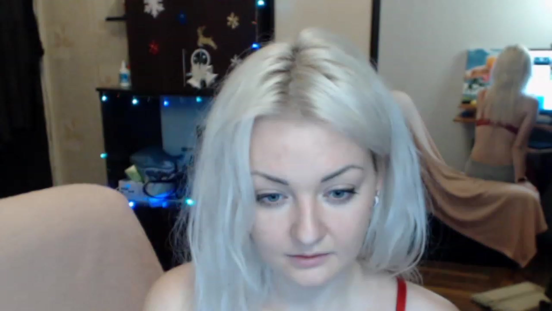 Gallery image thumbnail from BrightAlicia's myfreecams stream on, 12/24/2022, 20:22 image 9 of 20