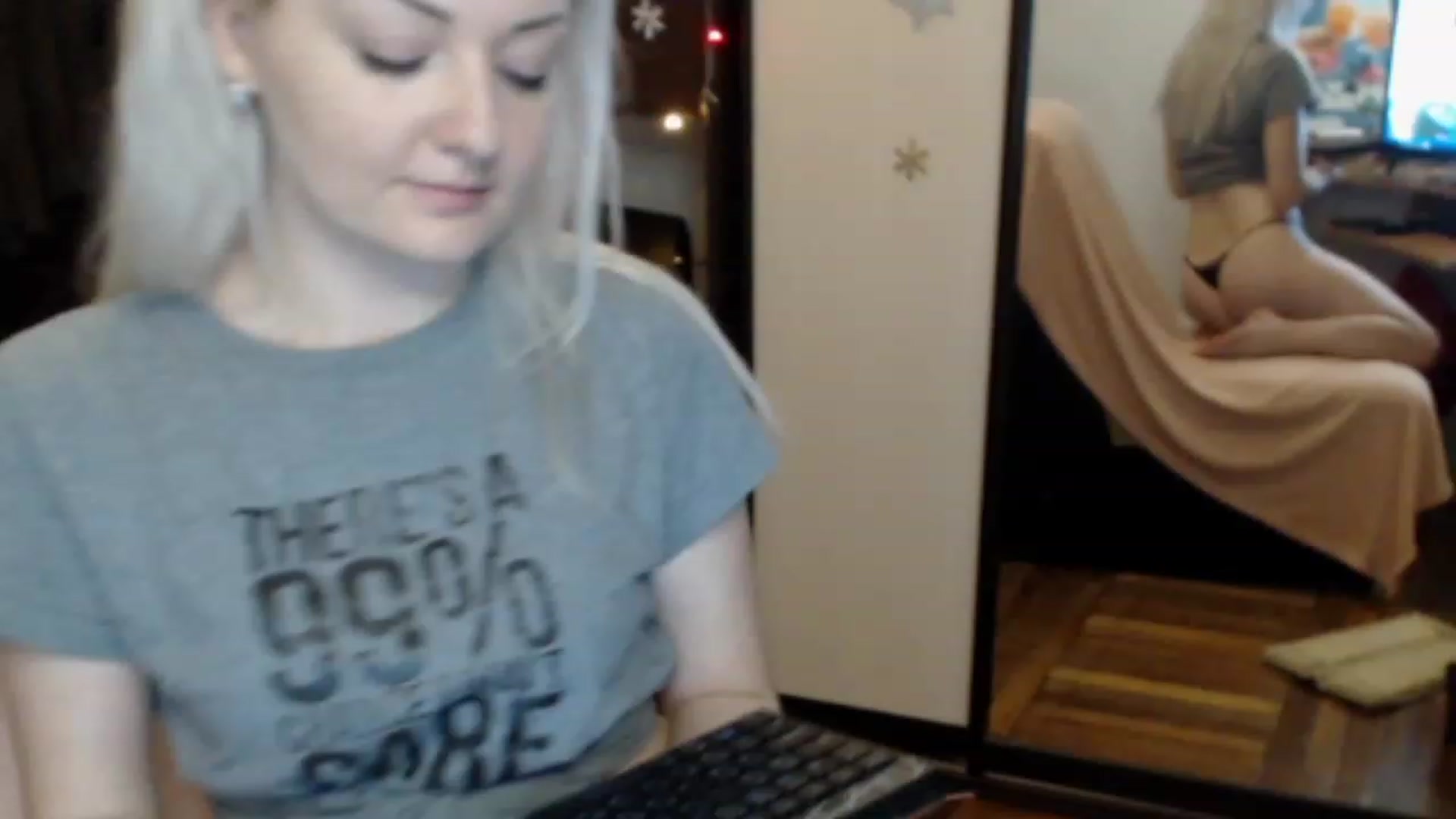 Gallery image thumbnail from BrightAlicia's myfreecams stream on, 12/24/2022, 21:28 image 11 of 20
