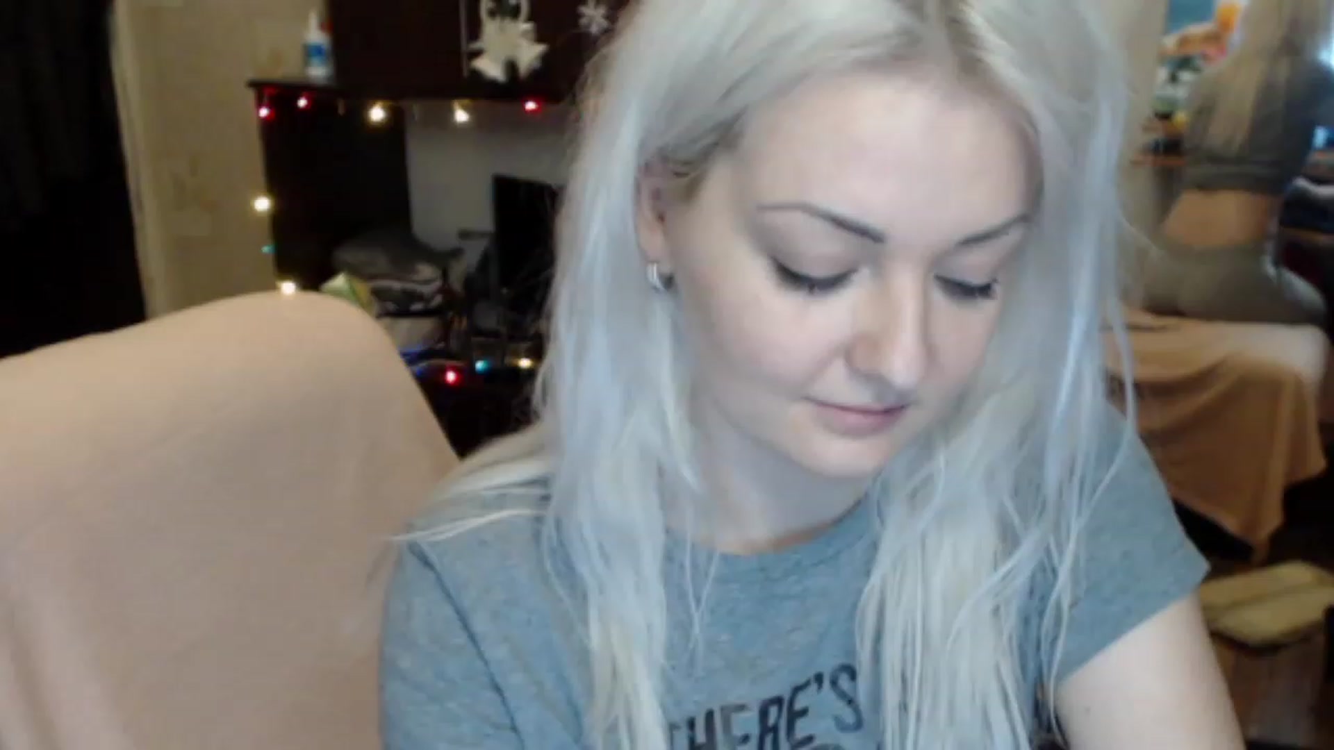 Gallery image thumbnail from BrightAlicia's myfreecams stream on, 12/24/2022, 21:28 image 6 of 20