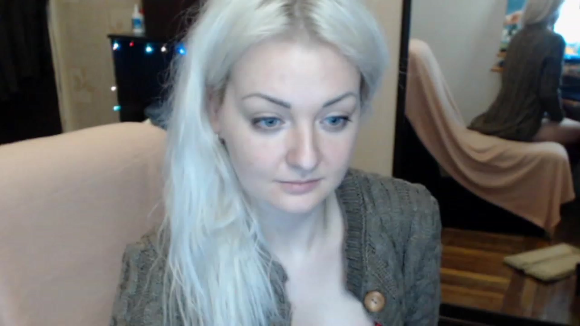 Gallery image thumbnail from BrightAlicia's myfreecams stream on, 12/24/2022, 21:28 image 20 of 20