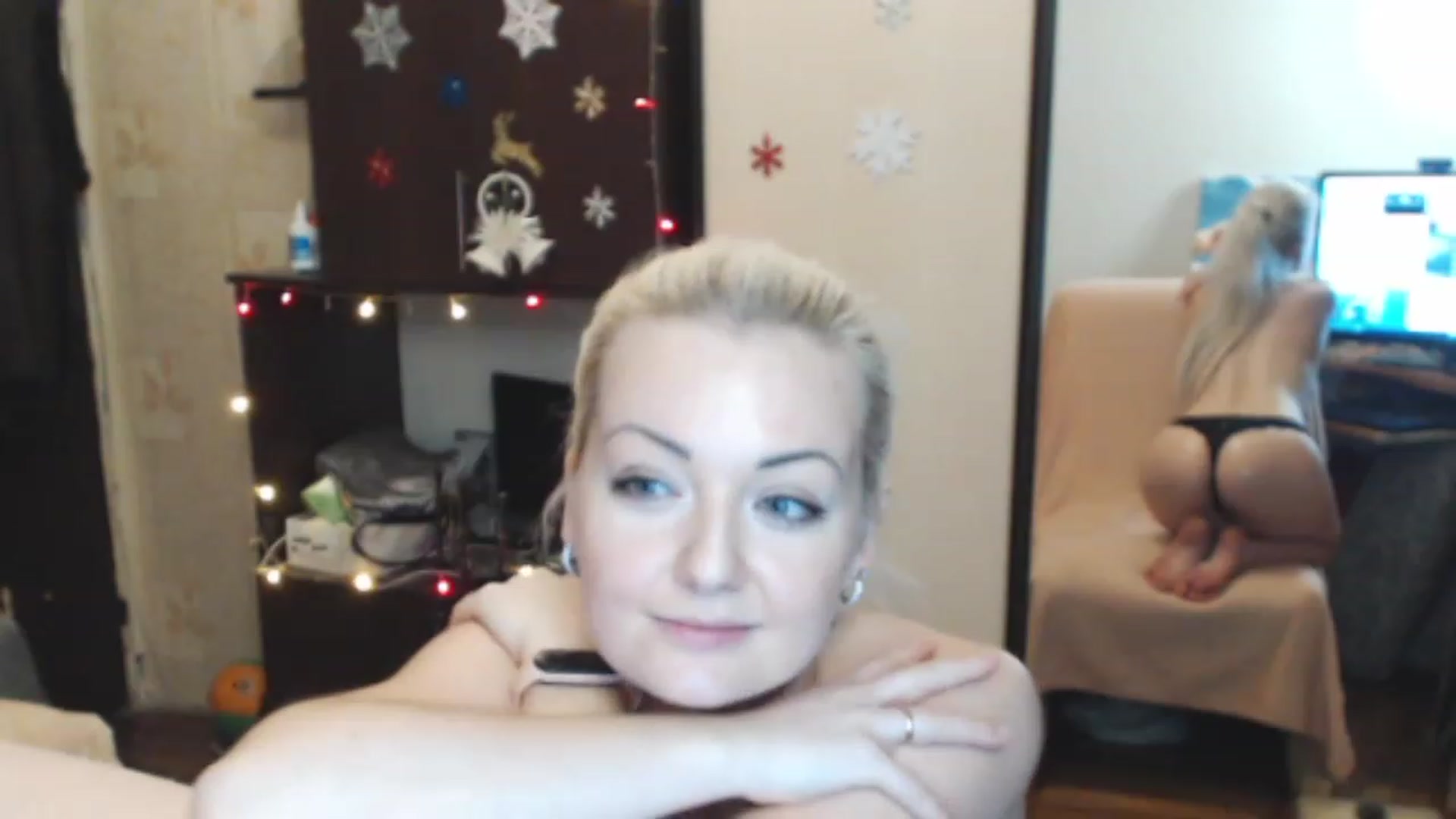 Gallery image thumbnail from BrightAlicia's myfreecams stream on, 12/25/2022, 19:44 image 18 of 20