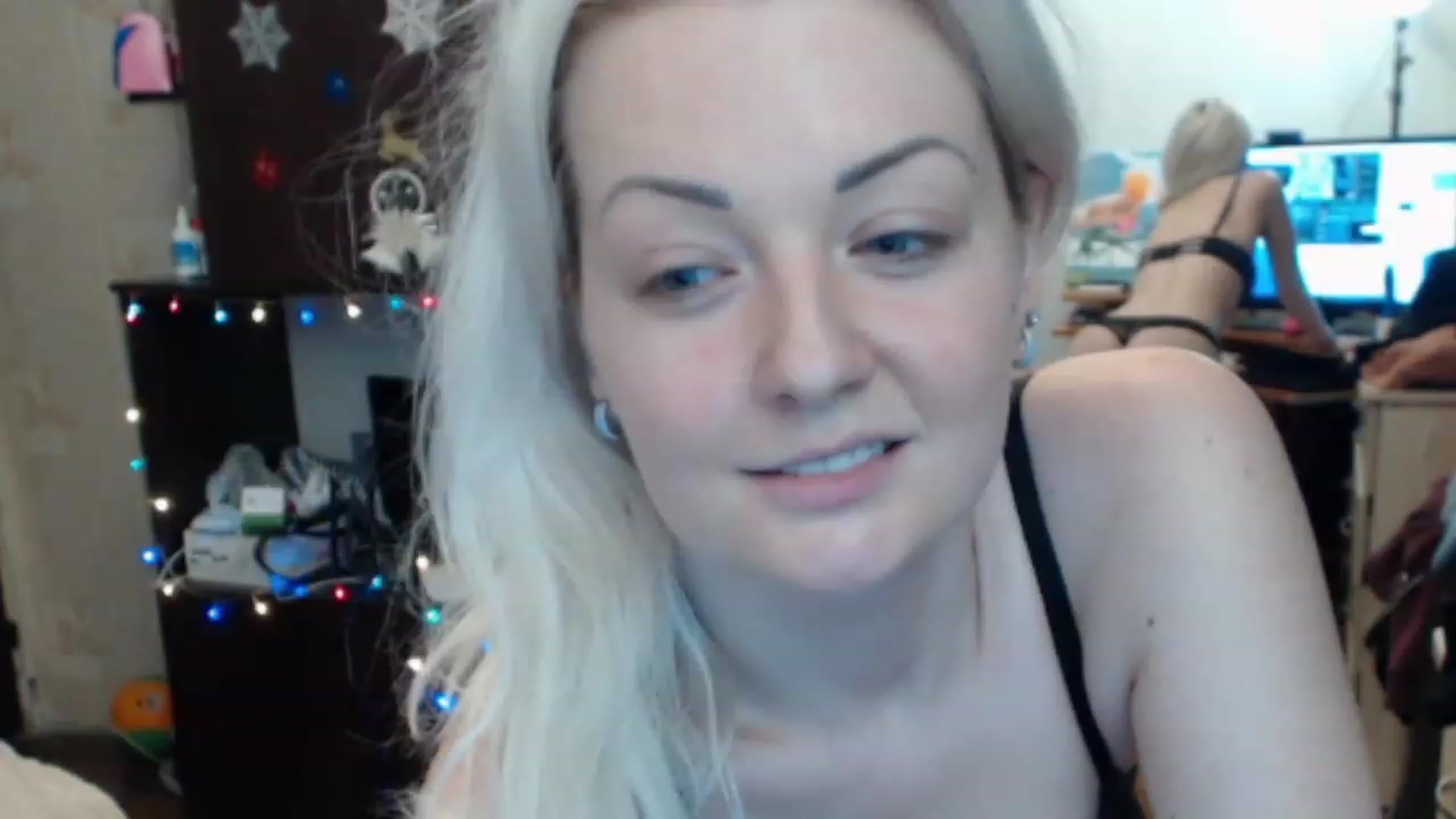 Gallery image thumbnail from BrightAlicia's myfreecams stream on, 01/02/2023, 18:23 image 14 of 20