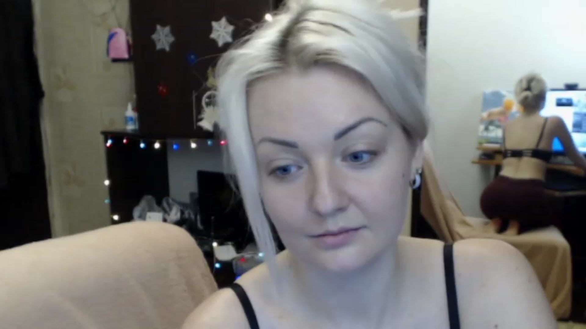 Gallery image thumbnail from BrightAlicia's myfreecams stream on, 01/02/2023, 20:32 image 3 of 20