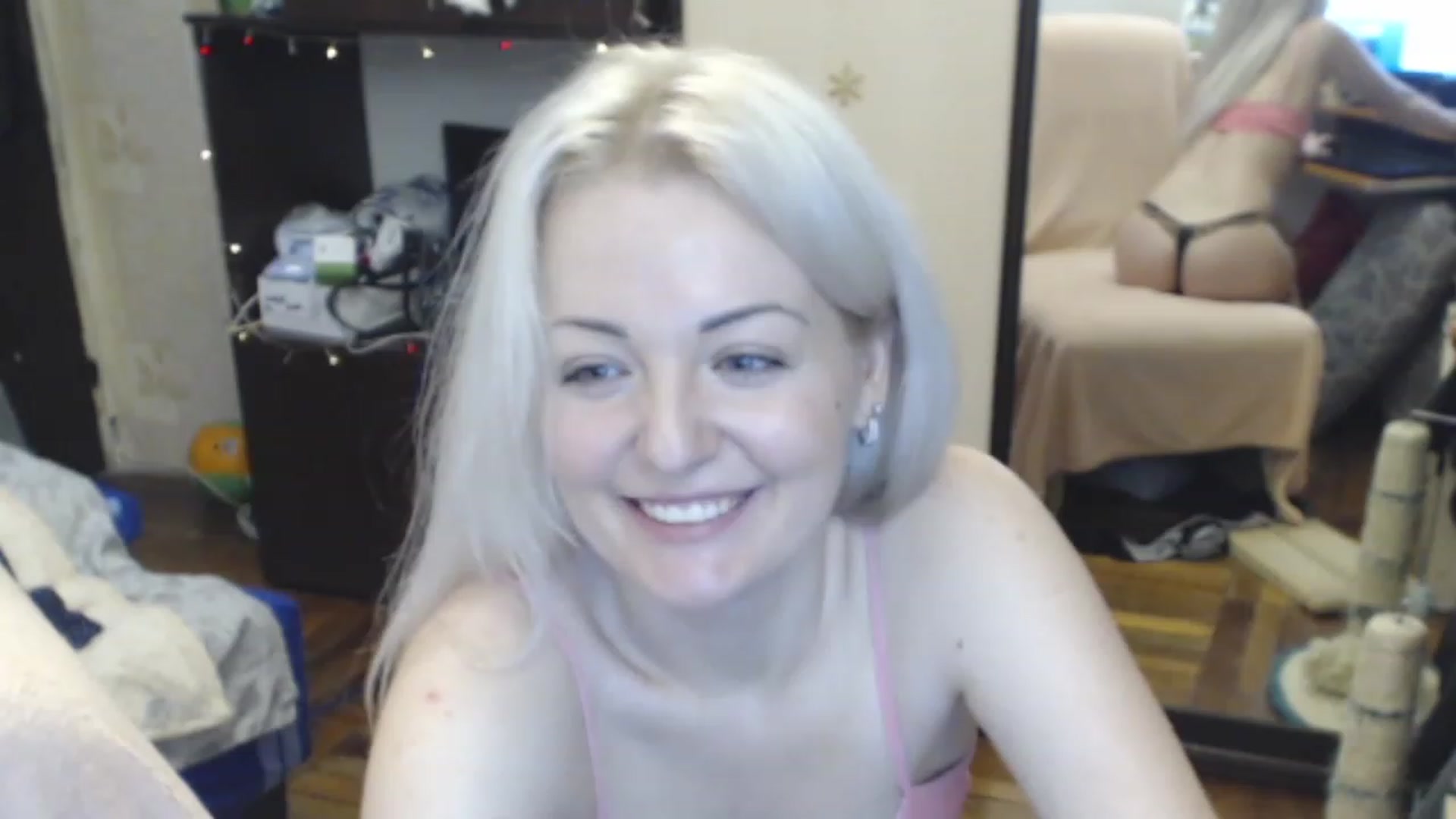Gallery image thumbnail from BrightAlicia's myfreecams stream on, 01/05/2023, 19:40 image 15 of 20