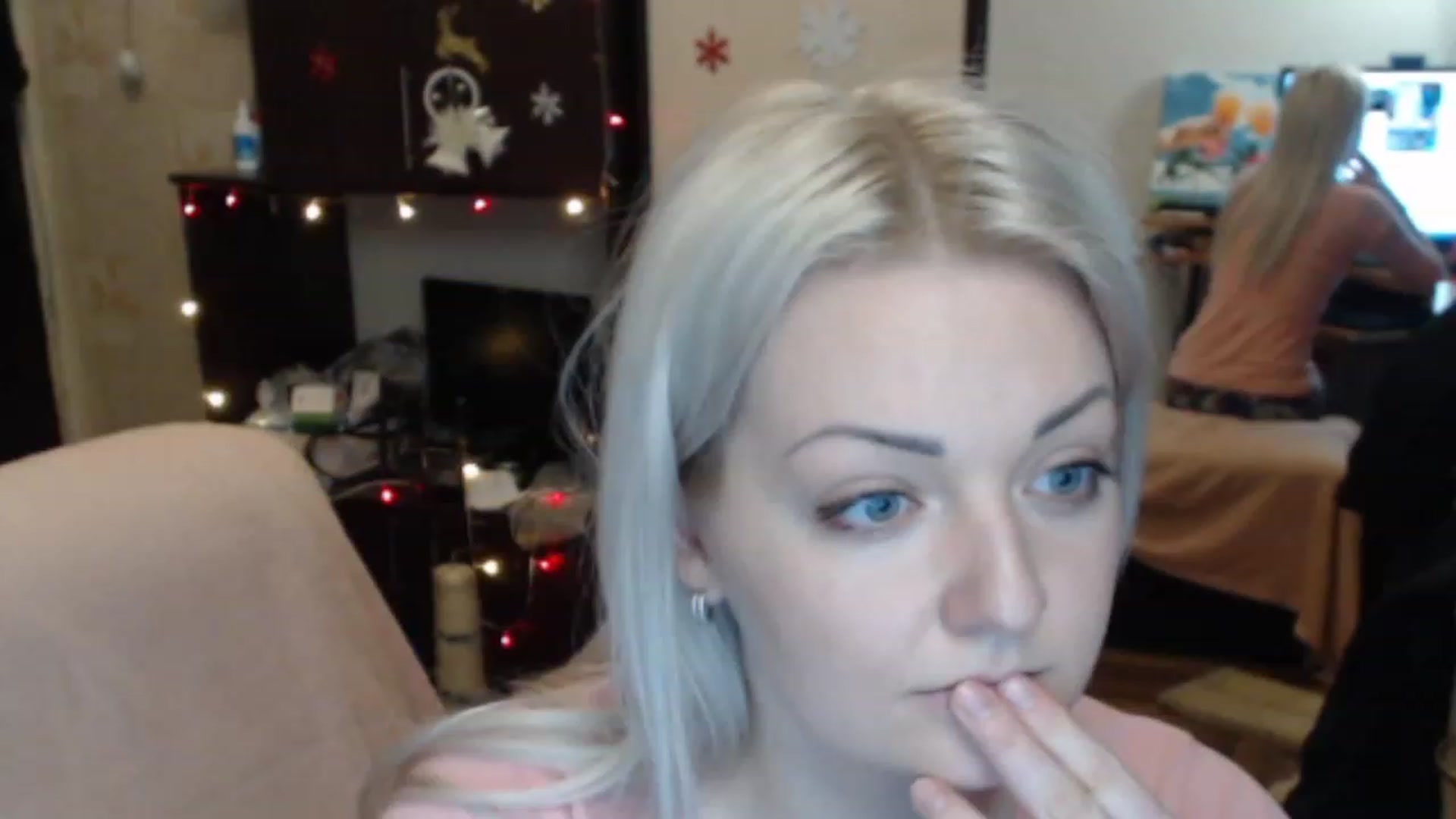 Gallery image thumbnail from BrightAlicia's myfreecams stream on, 01/07/2023, 15:35 image 17 of 20