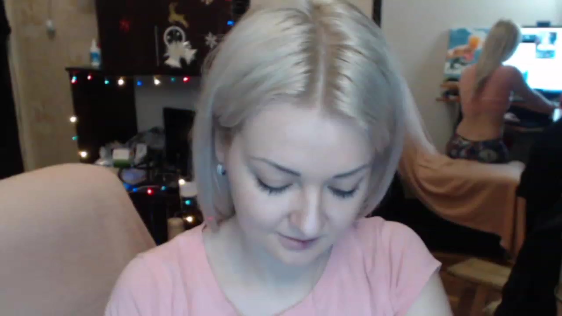 Gallery image thumbnail from BrightAlicia's myfreecams stream on, 01/07/2023, 15:35 image 14 of 20