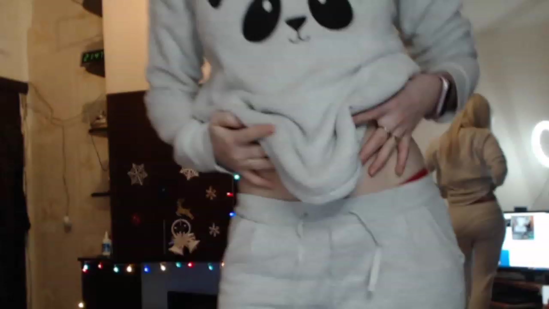 Gallery image thumbnail from BrightAlicia's myfreecams stream on, 01/08/2023, 20:24 image 10 of 20