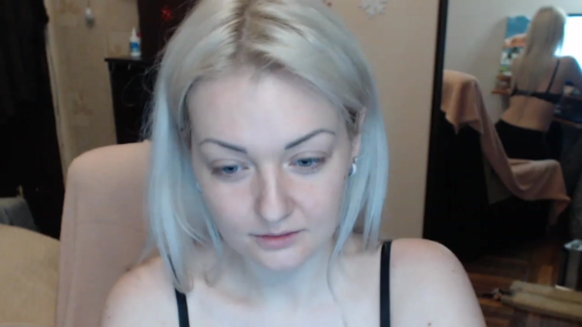 Gallery image thumbnail from BrightAlicia's myfreecams stream on, 01/15/2023, 19:26 image 12 of 20