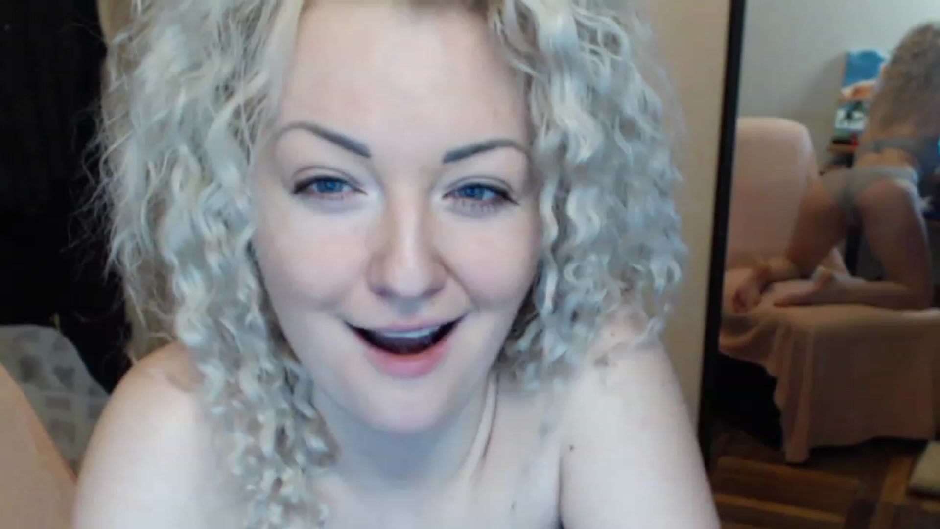 Gallery image thumbnail from BrightAlicia's myfreecams stream on, 03/13/2023, 13:04 image 12 of 20