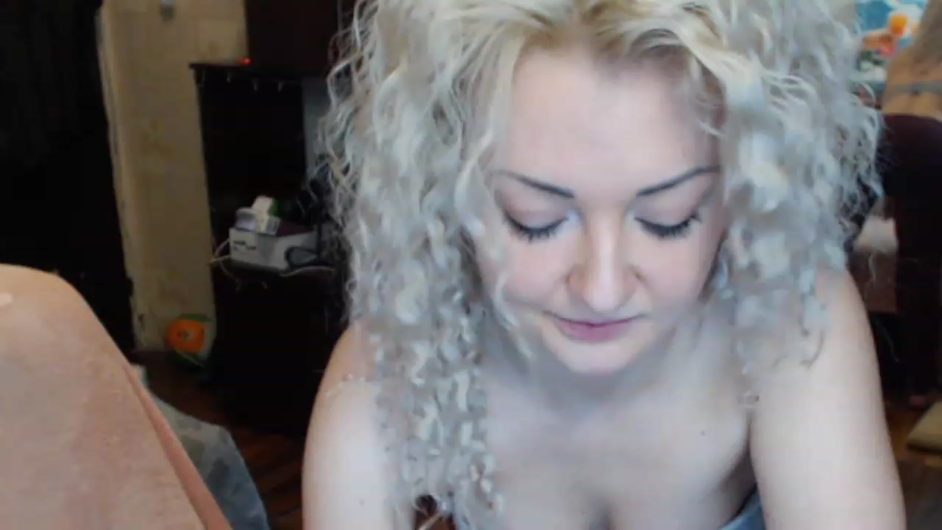 Gallery image thumbnail from BrightAlicia's myfreecams stream on, 03/13/2023, 13:04 image 7 of 20