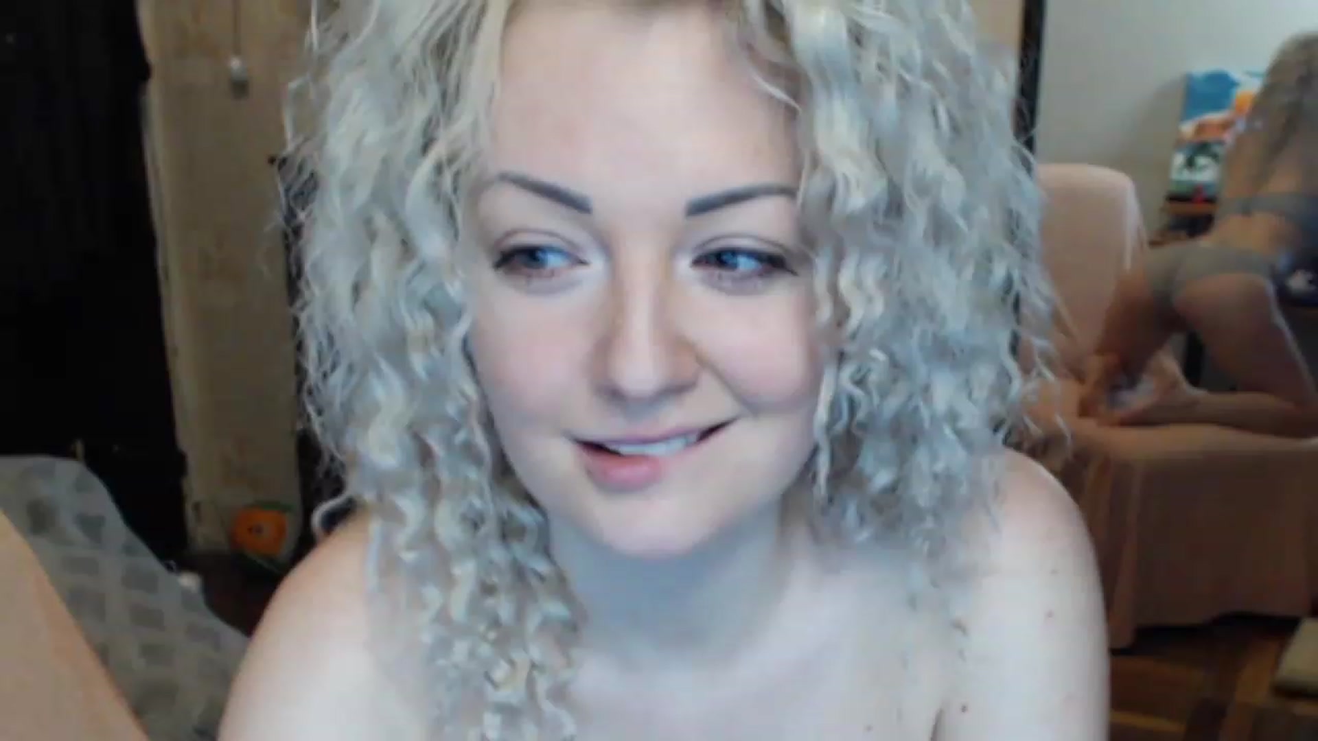Gallery image thumbnail from BrightAlicia's myfreecams stream on, 03/13/2023, 13:04 image 14 of 20