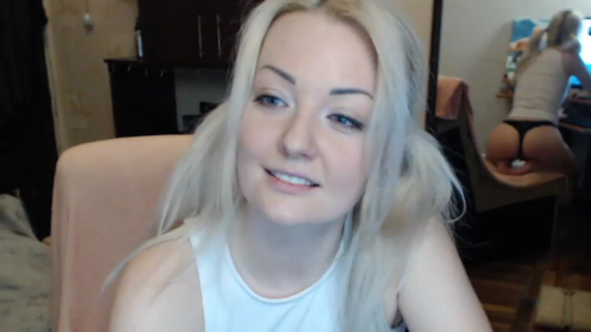 Gallery image thumbnail from BrightAlicia's myfreecams stream on, 03/26/2023, 12:31 image 14 of 20