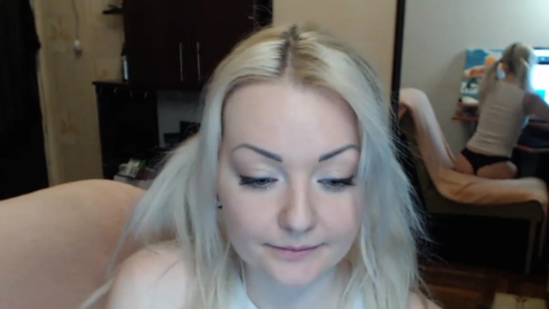 Gallery image thumbnail from BrightAlicia's myfreecams stream on, 03/26/2023, 13:23 image 5 of 20