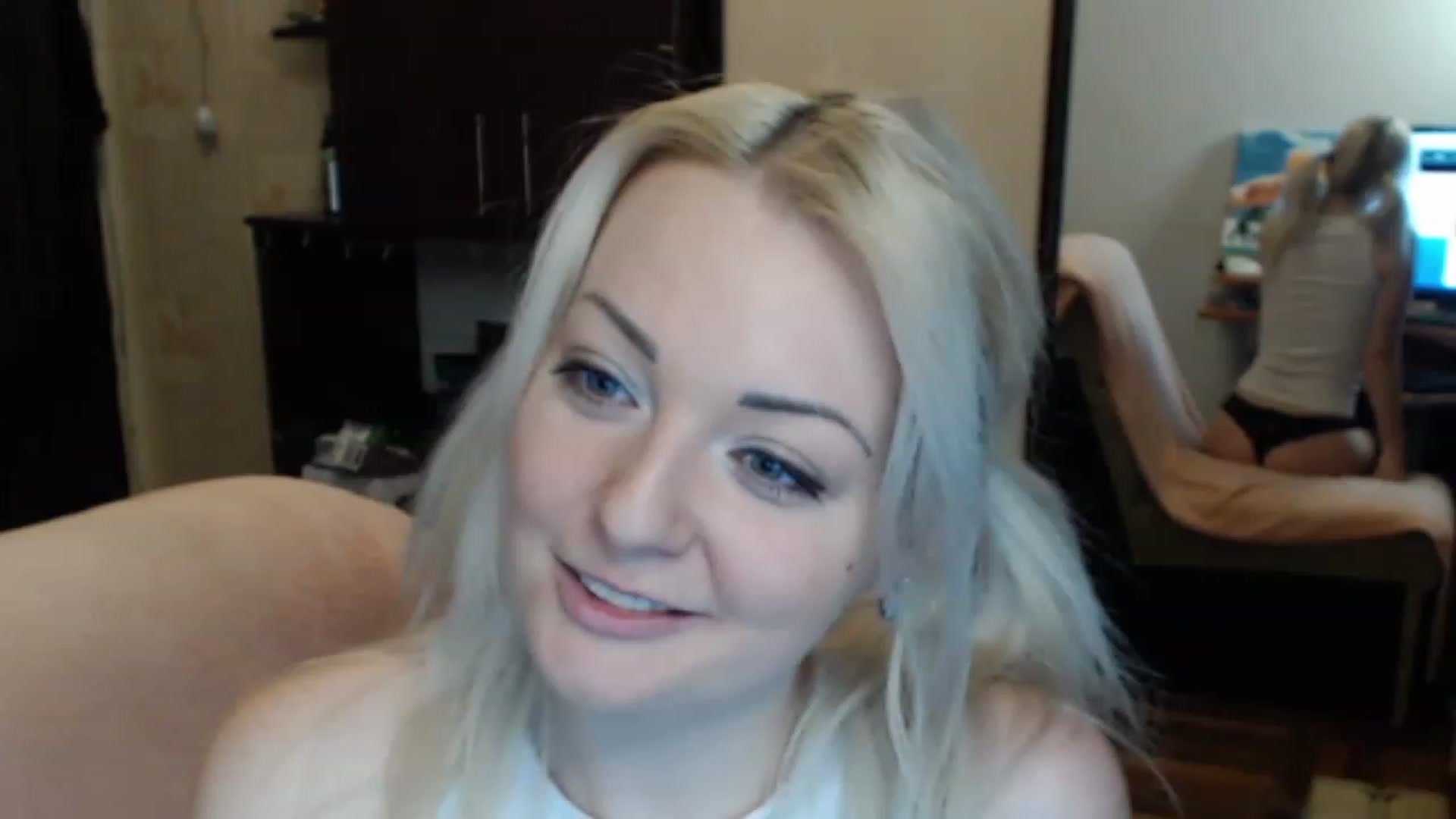Gallery image thumbnail from BrightAlicia's myfreecams stream on, 03/26/2023, 13:23 image 7 of 20