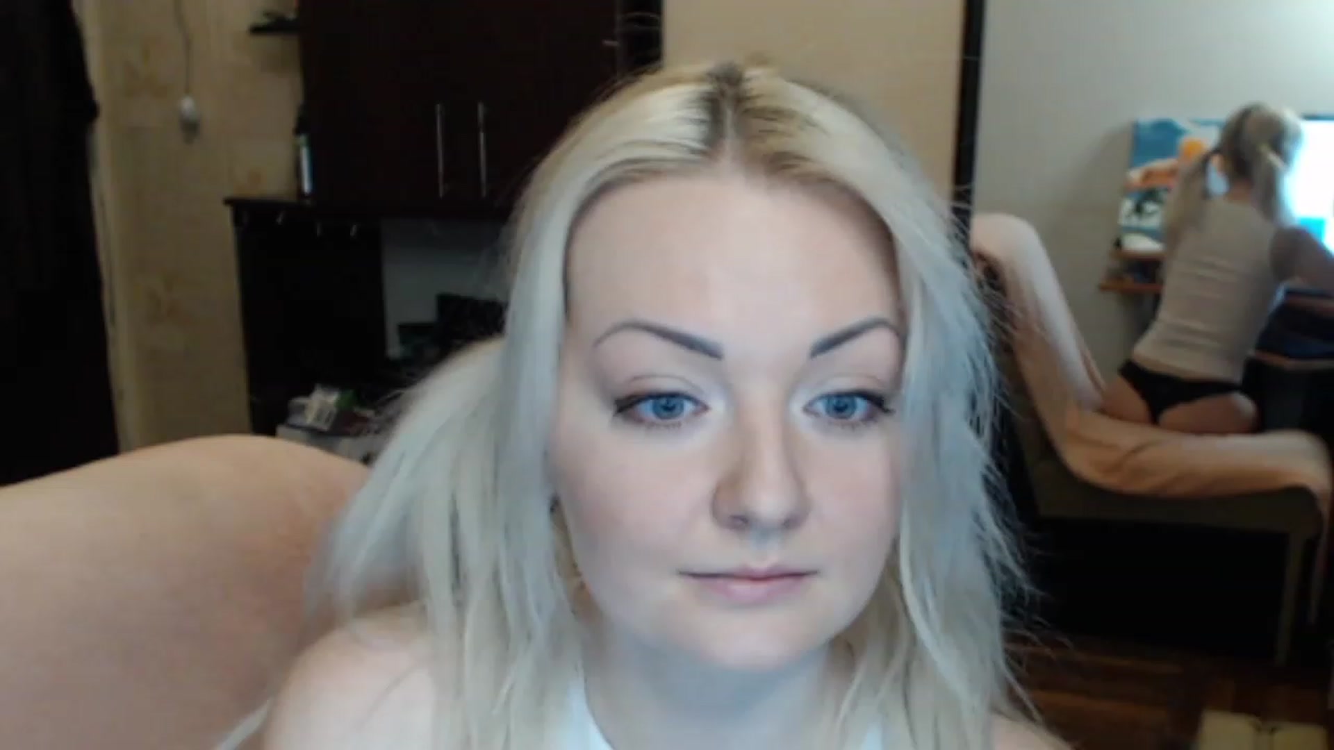 Gallery image thumbnail from BrightAlicia's myfreecams stream on, 03/26/2023, 13:23 image 6 of 20