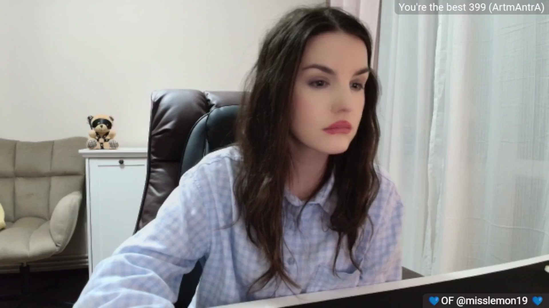 Gallery image thumbnail from BrightEyes's myfreecams stream on, 04/12/2026, 18:27 image 17 of 20