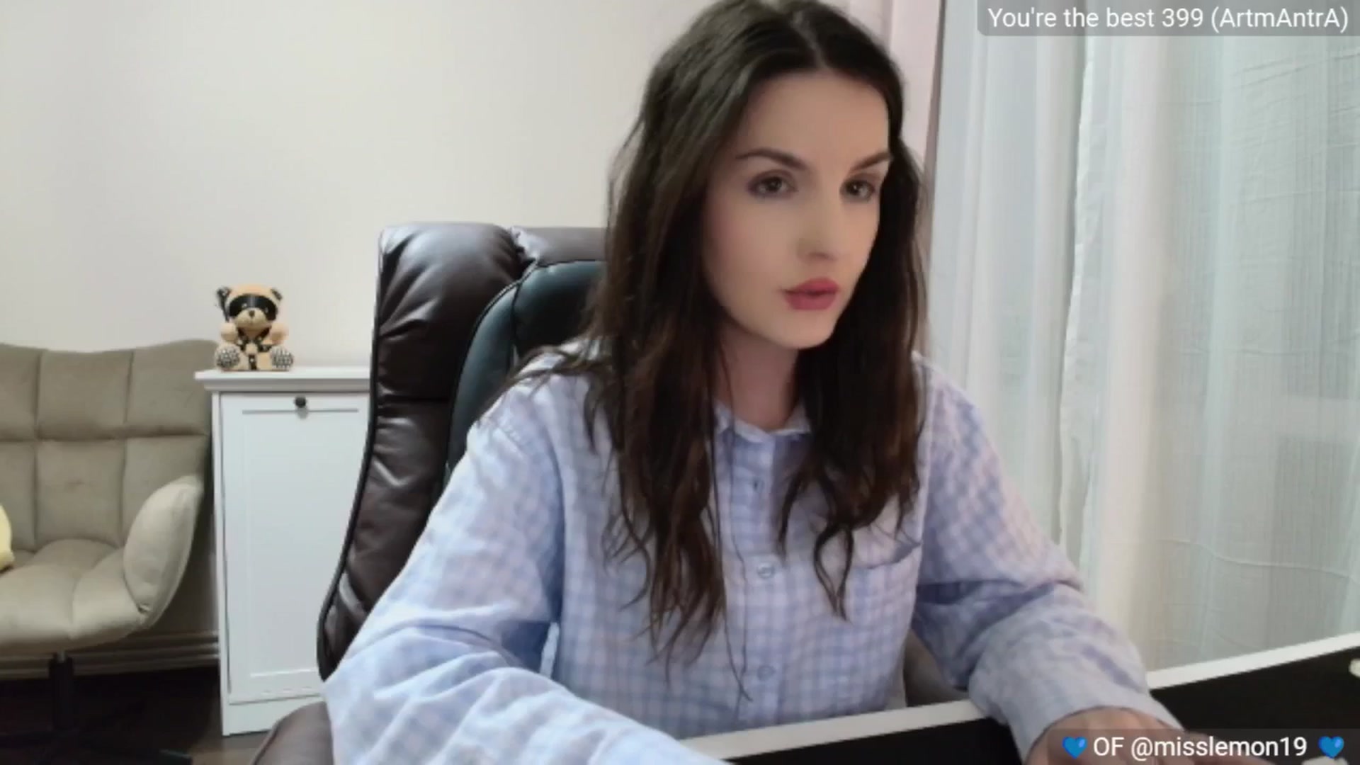 Gallery image thumbnail from BrightEyes's myfreecams stream on, 04/12/2026, 18:27 image 15 of 20