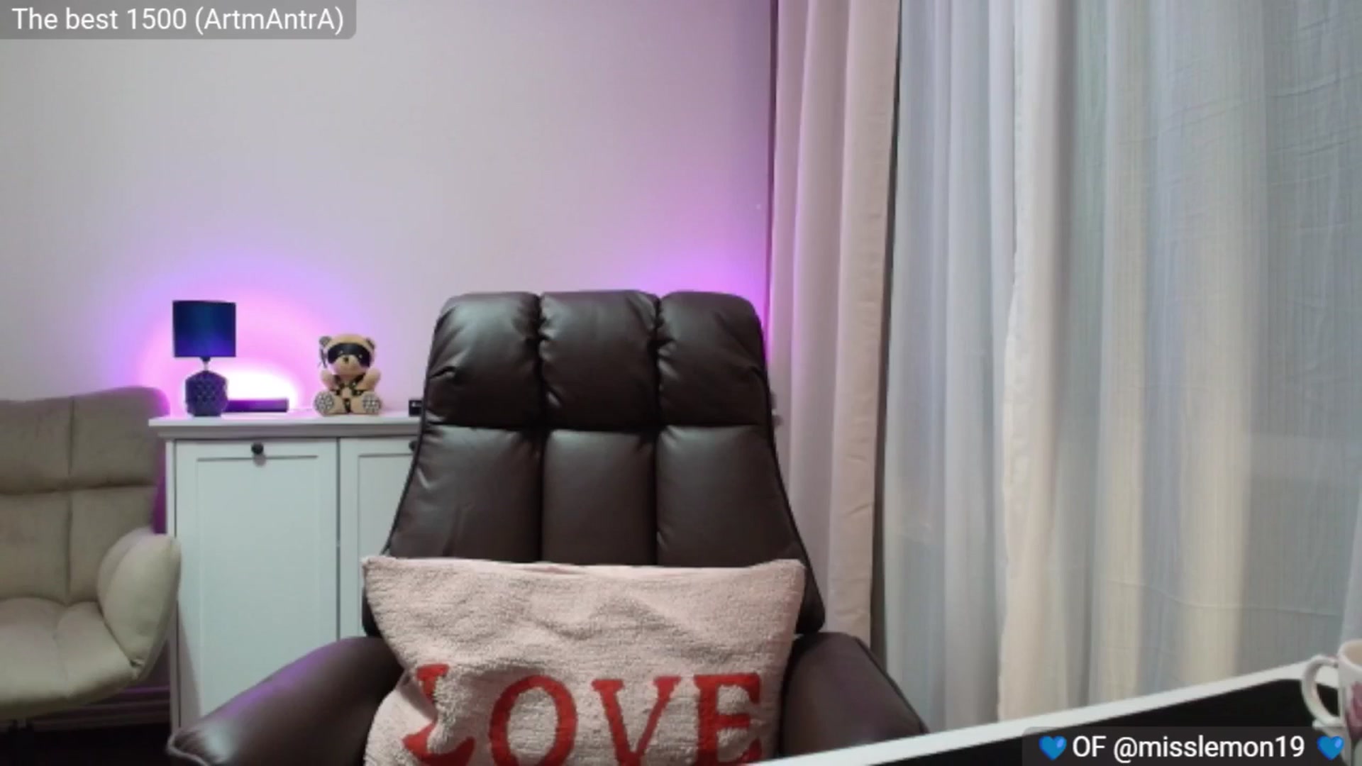 Gallery image thumbnail from BrightEyes's myfreecams stream on, 05/03/2026, 17:30 image 17 of 20