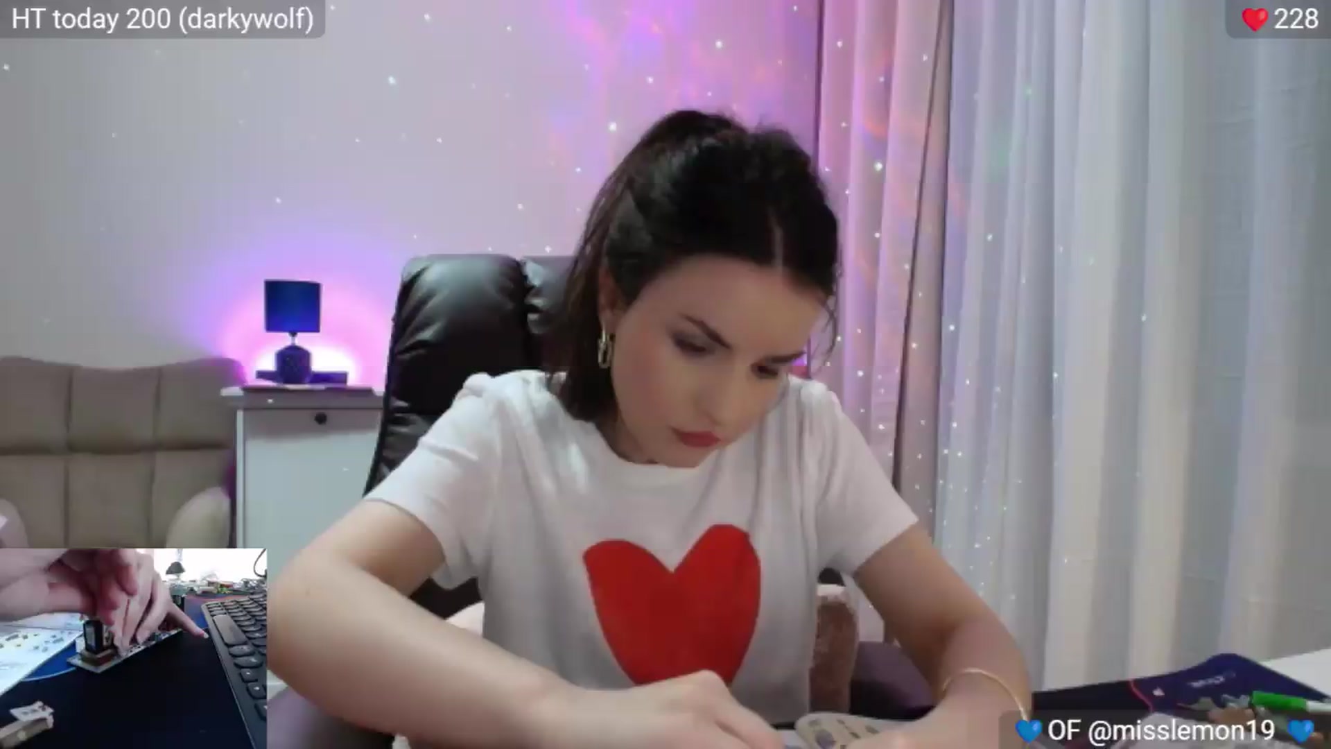 Gallery image thumbnail from BrightEyes's myfreecams stream on, 06/07/2026, 19:05 image 18 of 20