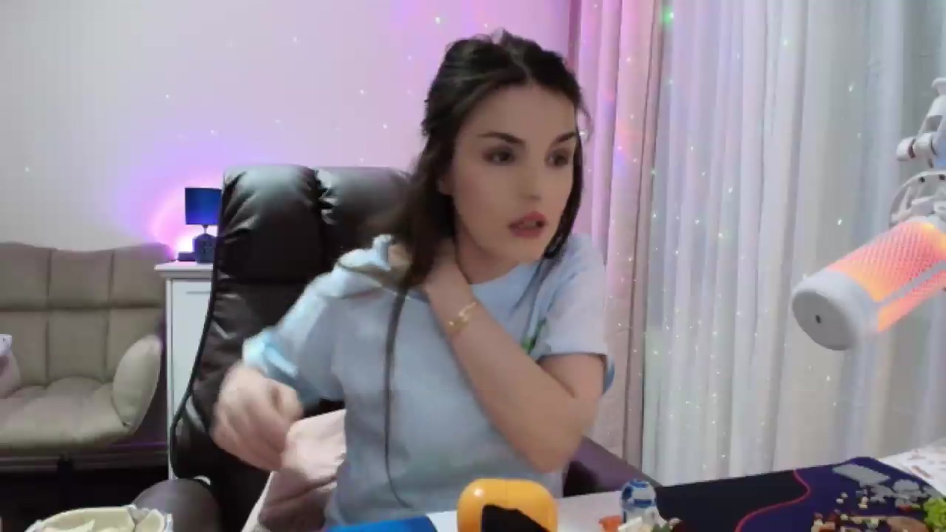 Gallery image thumbnail from BrightEyes's myfreecams stream on, 06/13/2026, 20:57 image 19 of 20