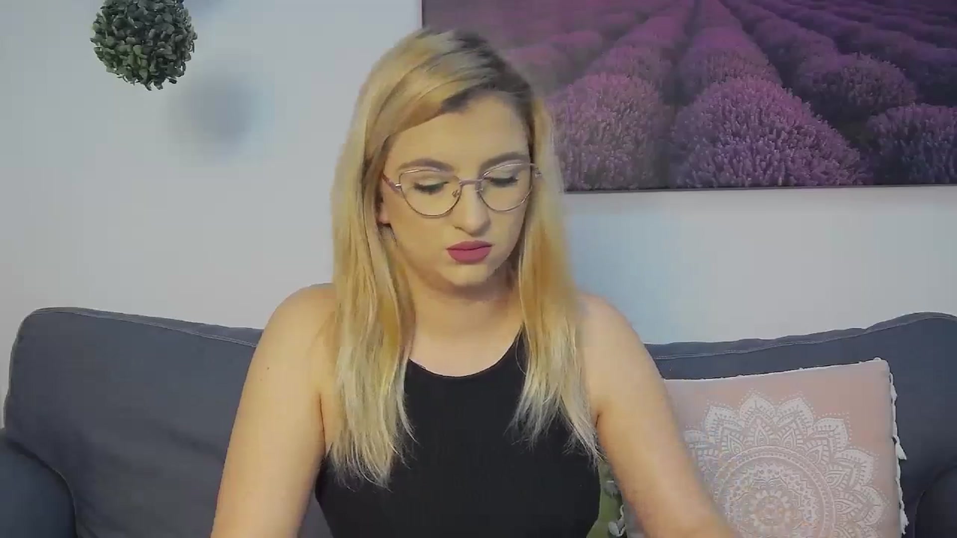 Gallery image thumbnail from BrigitteW_'s myfreecams stream on, 12/14/2023, 19:58 image 18 of 20