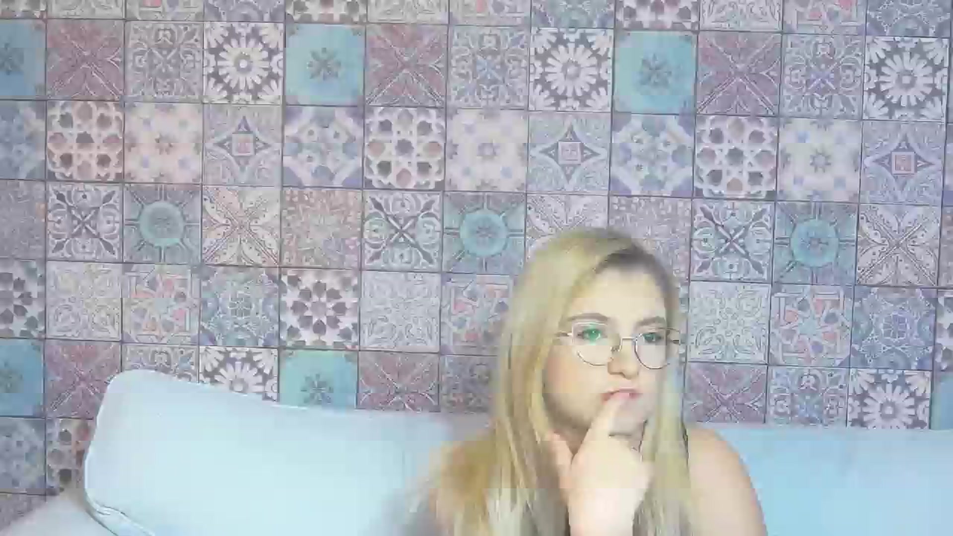 Gallery image thumbnail from BrigitteW_'s myfreecams stream on, 12/23/2023, 17:03 image 16 of 20