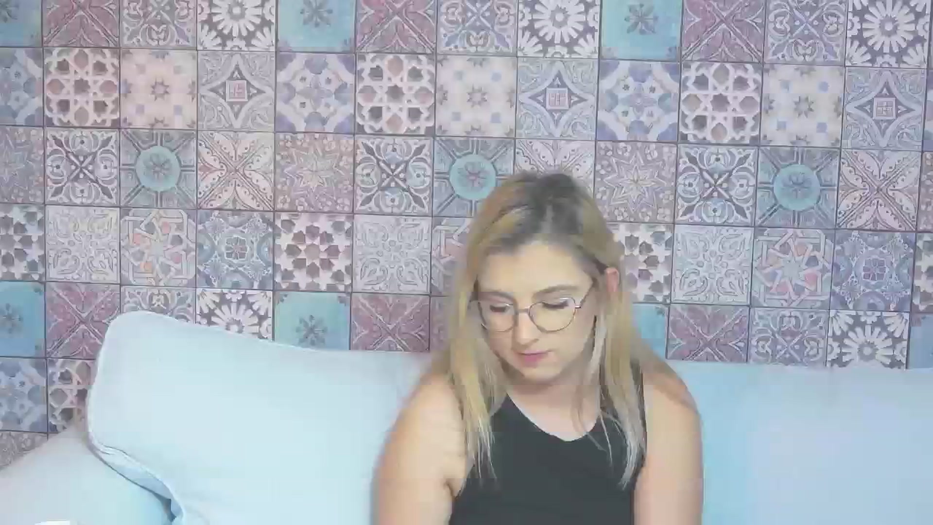 Gallery image thumbnail from BrigitteW_'s myfreecams stream on, 12/23/2023, 18:44 image 8 of 20